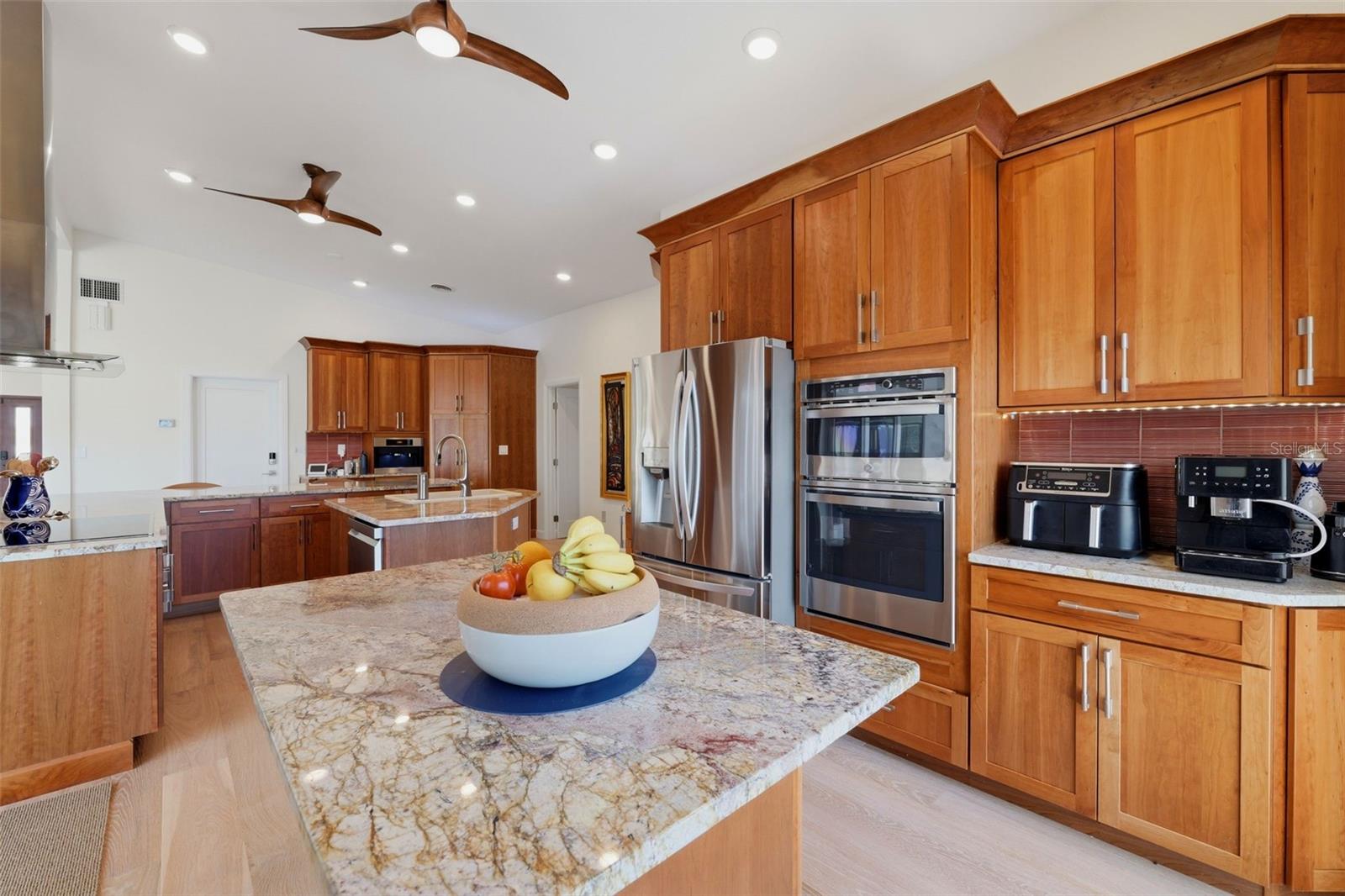 Single Family Residence at 661 79TH CIR S, ST PETERSBURG, photo 25 of 75