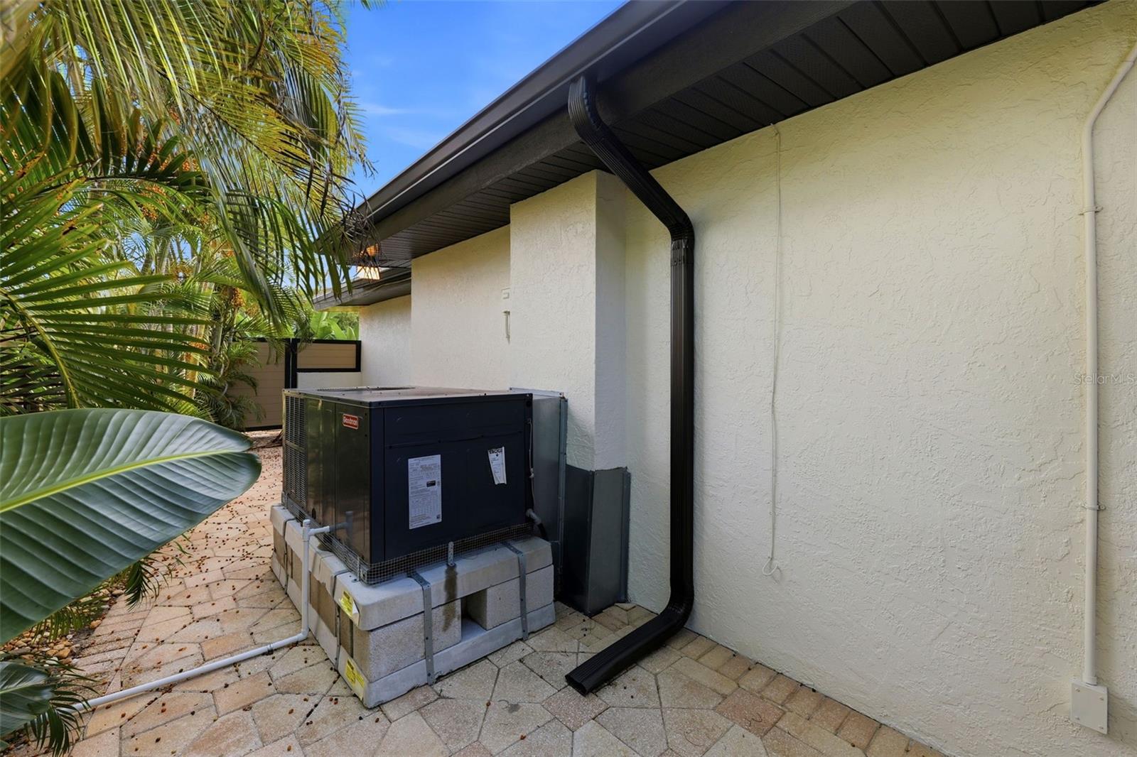 Single Family Residence at 661 79TH CIR S, ST PETERSBURG, photo 63 of 75