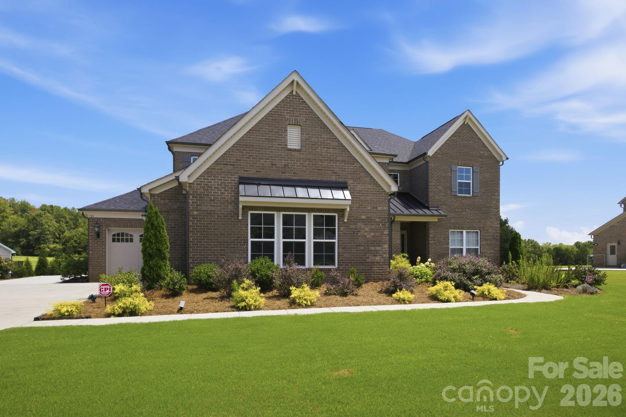Single Family Residence at 721 Cavesson Way, Monroe, photo 5 of 77