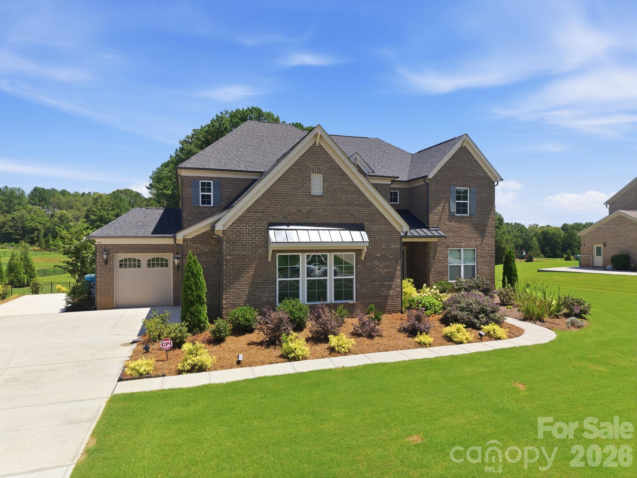Single Family Residence at 721 Cavesson Way, Monroe, photo 9 of 77