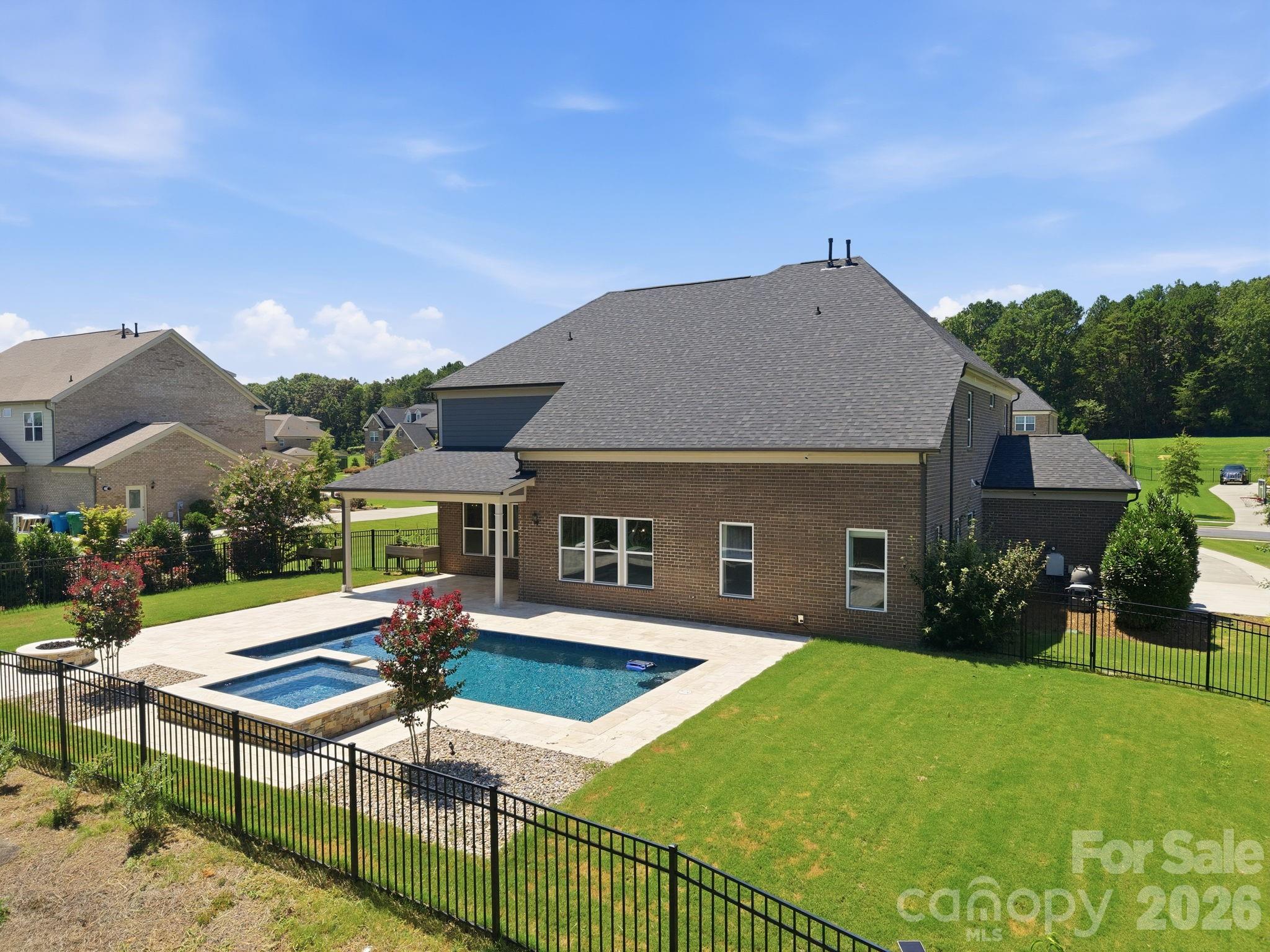 Single Family Residence at 721 Cavesson Way, Monroe, photo 13 of 77
