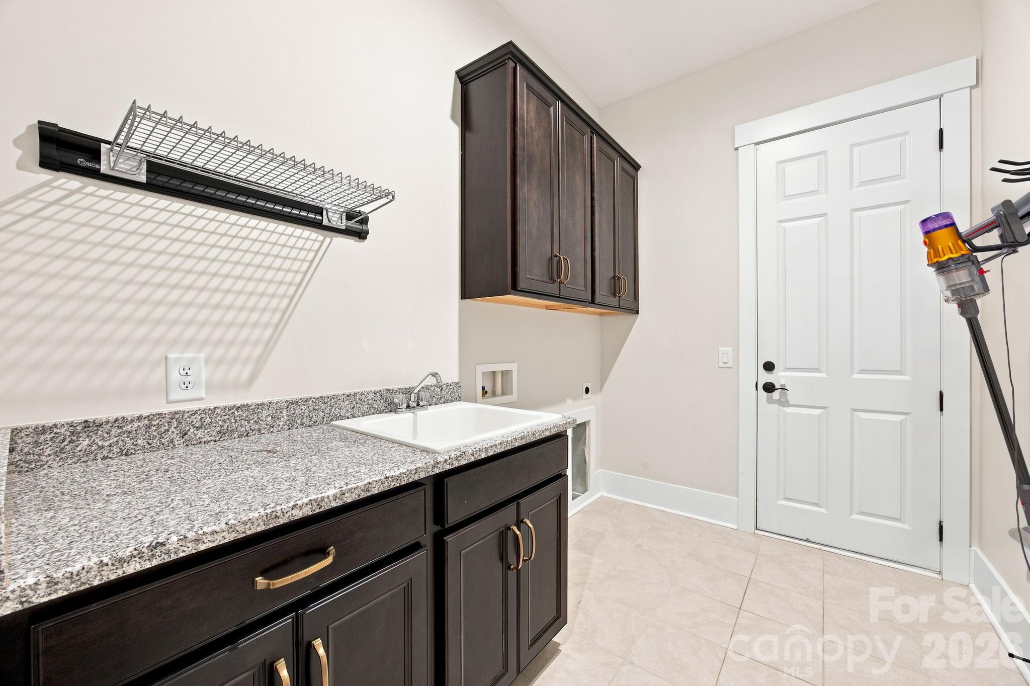 Single Family Residence at 721 Cavesson Way, Monroe, photo 41 of 77