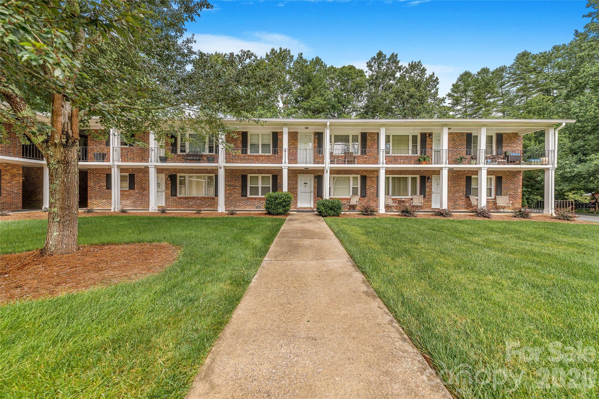 Condominium at 102 Boyd Drive, Flat Rock, photo 3 of 27