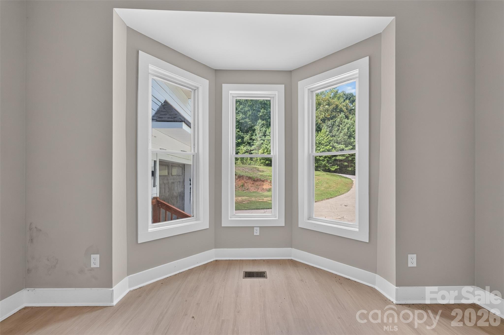 Single Family Residence at 1266 Ron Whicker Drive, Catawba, photo 12 of 48
