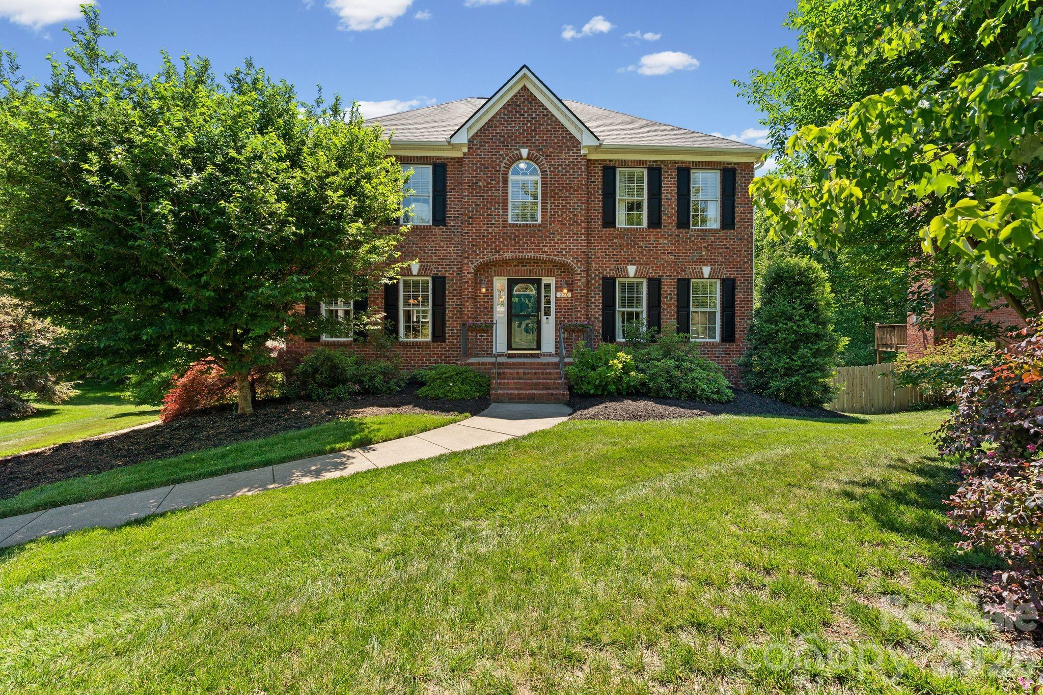 220 Lake Dale Court