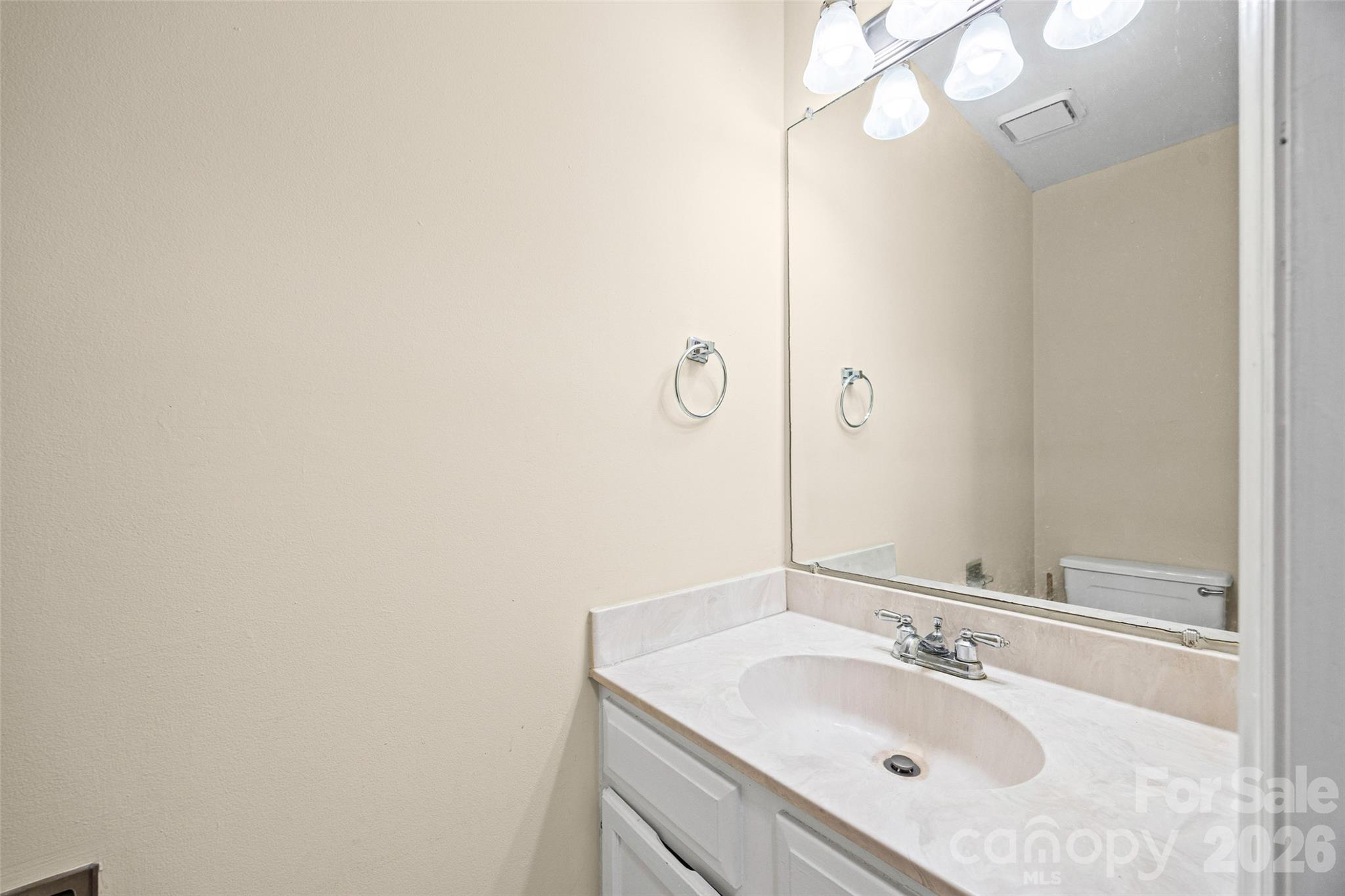 Townhouse at 304 Heritage Parkway, Fort Mill, photo 7 of 26