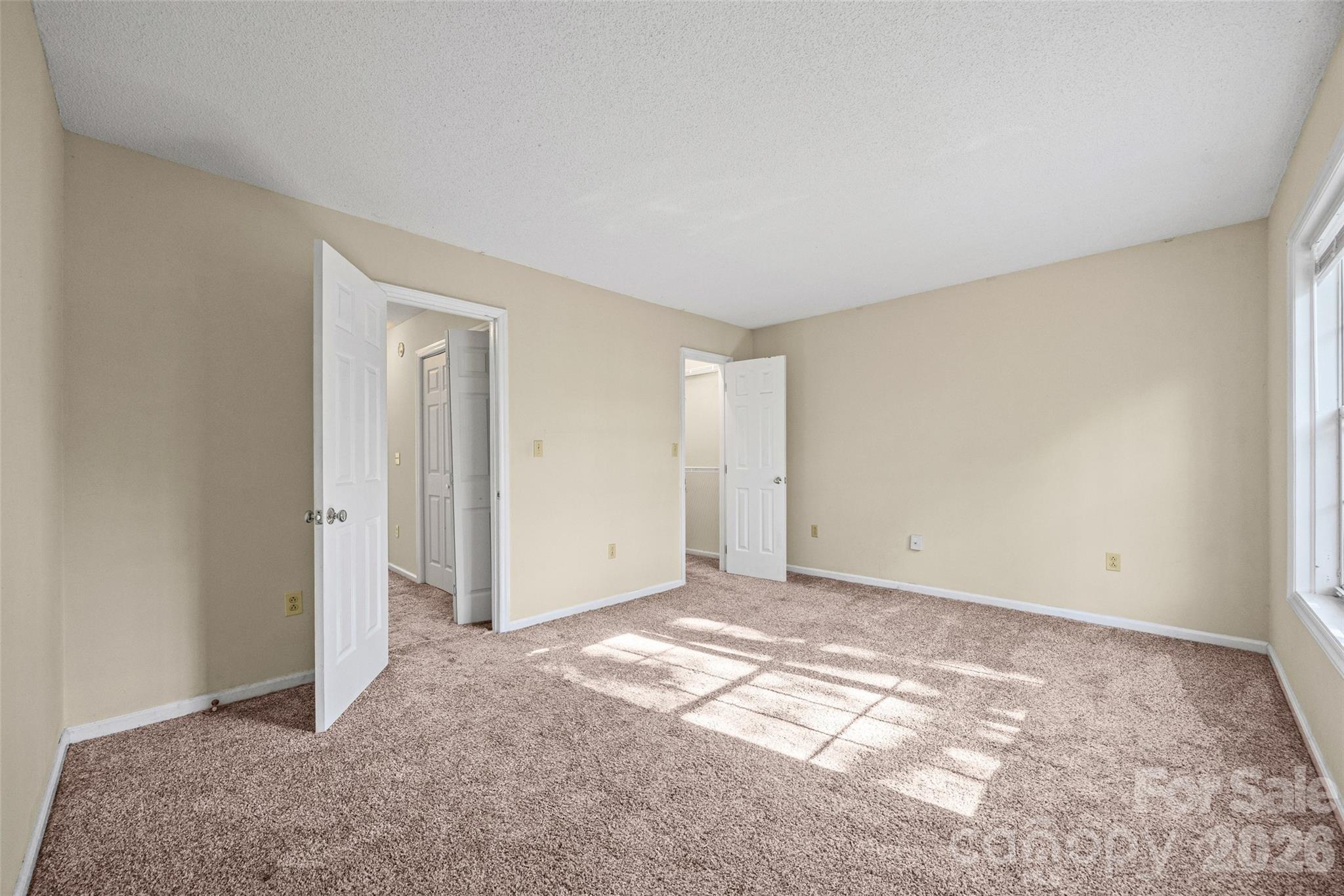Townhouse at 304 Heritage Parkway, Fort Mill, photo 12 of 26