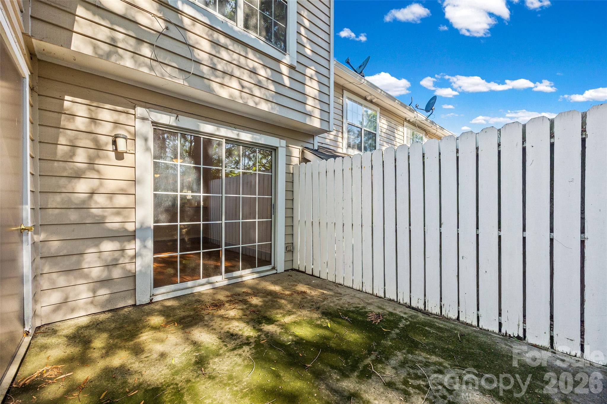 Townhouse at 304 Heritage Parkway, Fort Mill, photo 24 of 26
