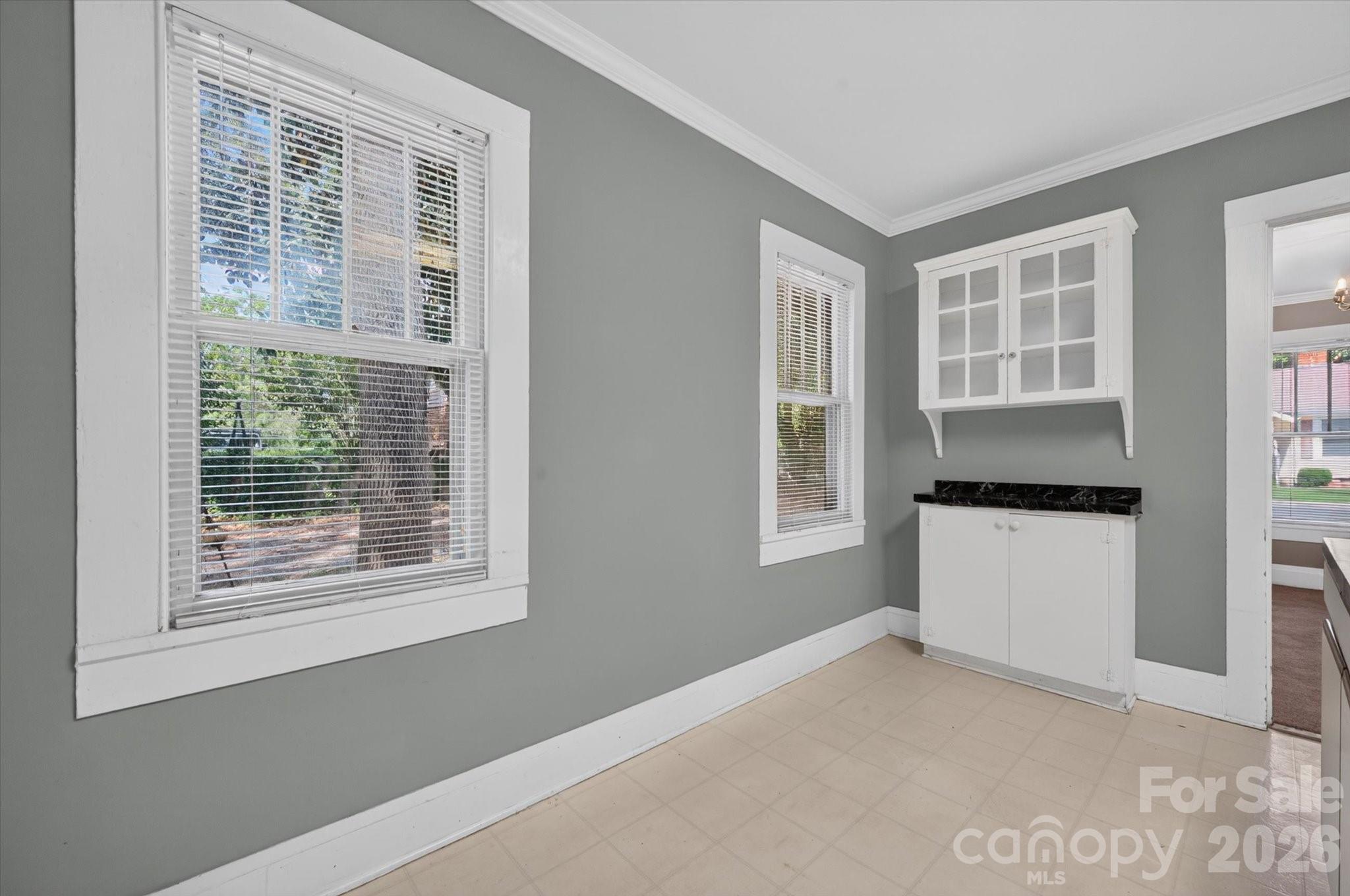 Breakfast area - 103 N West Street, Monroe