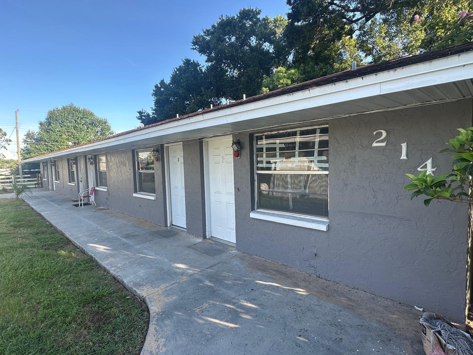 214 N CHESTNUT RD #6