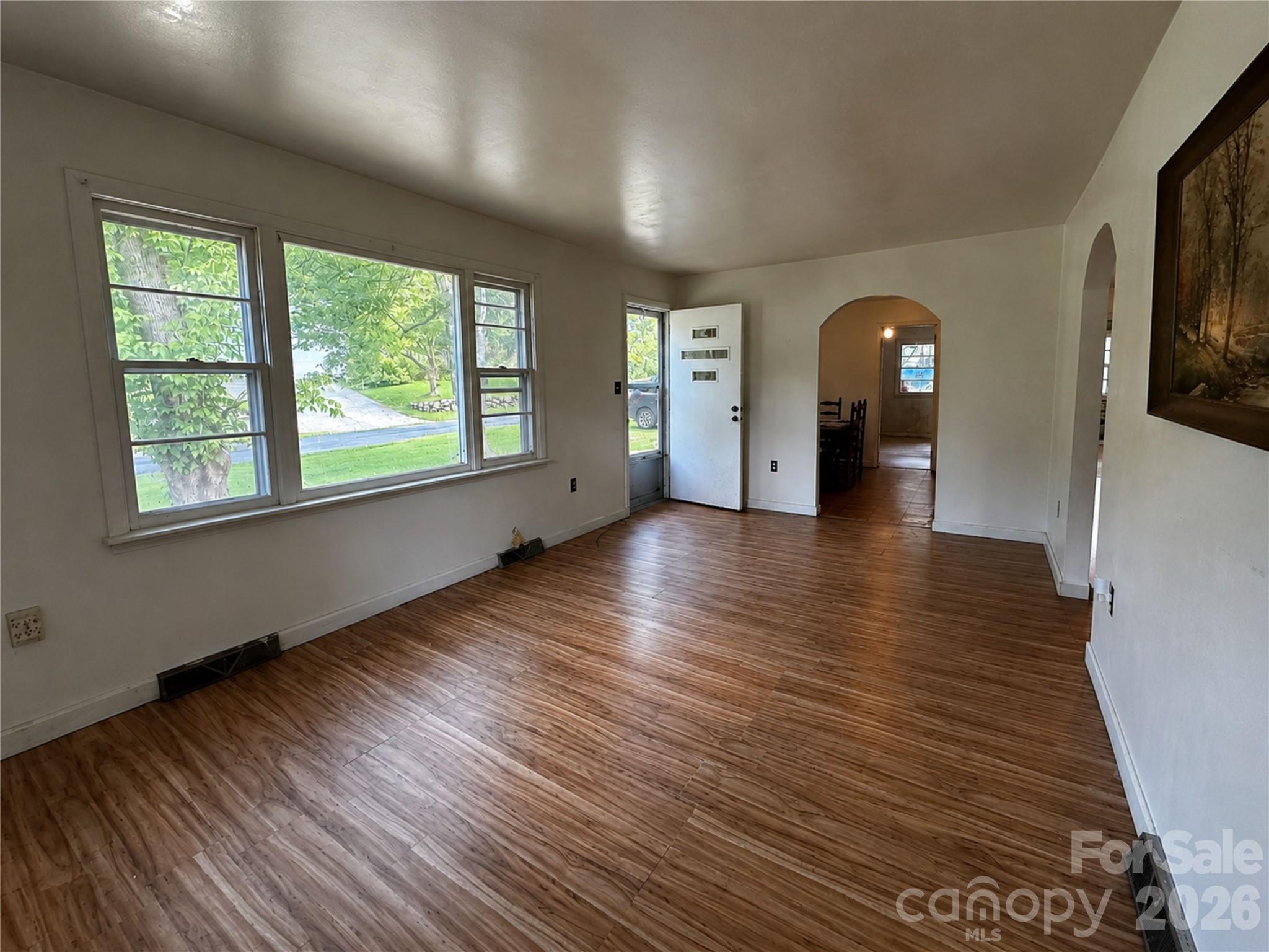 Single Family Residence at 440 Old US 19e Highway, Spruce Pine, photo 7 of 20