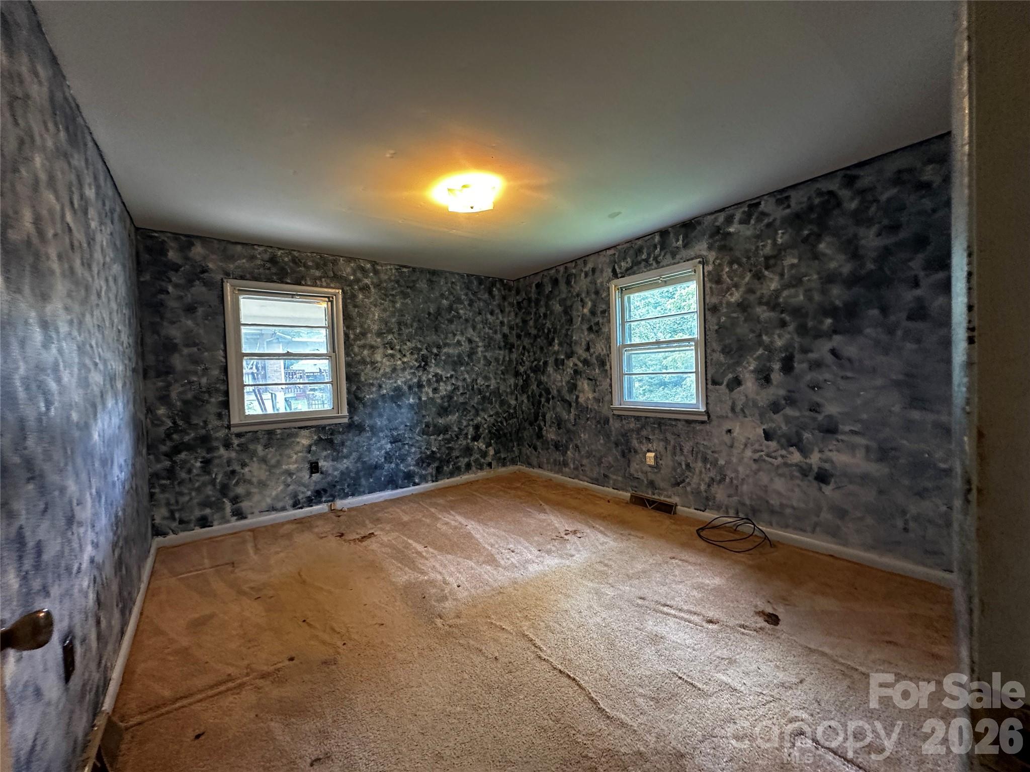 Single Family Residence at 440 Old US 19e Highway, Spruce Pine, photo 13 of 20
