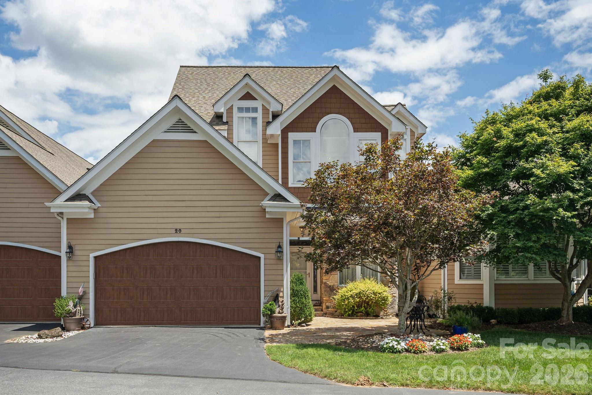 2 Car Garage - 20 N Mission Hills Court, Mills River