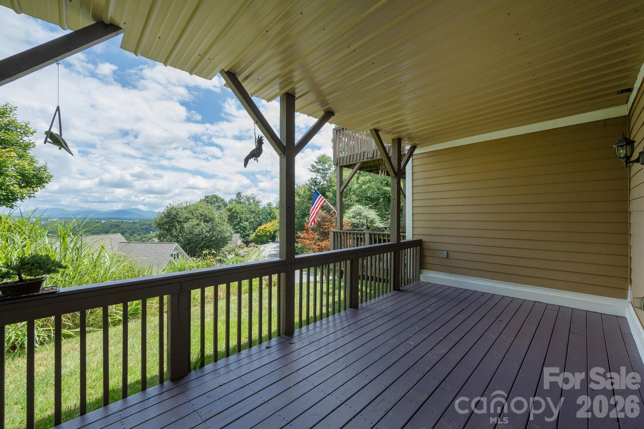 Lower Deck - 20 N Mission Hills Court, Mills River