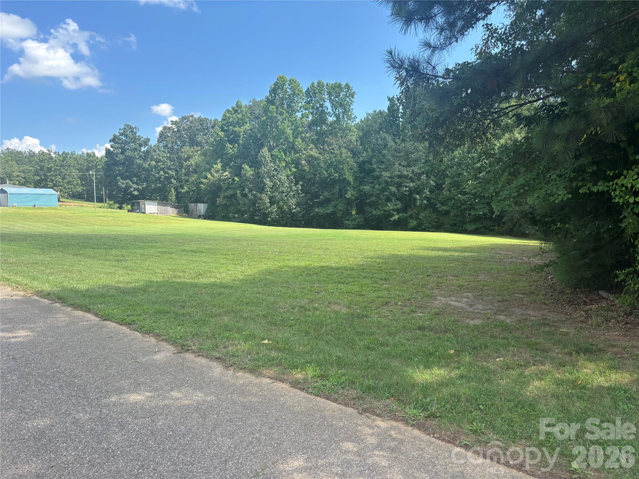Single Family Residence at 3557 Gladden Drive, Lincolnton, photo 6 of 35