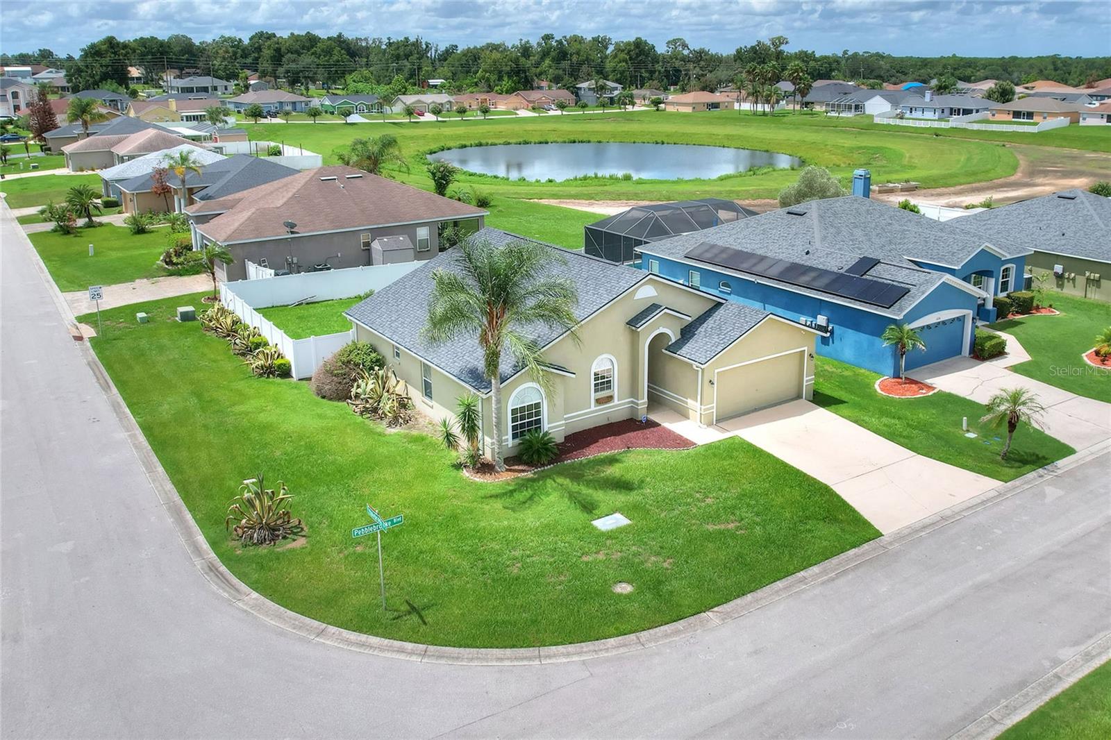 Single Family Residence at 3212 PEBBLEBROOKE BLVD, LAKELAND, photo 2 of 37