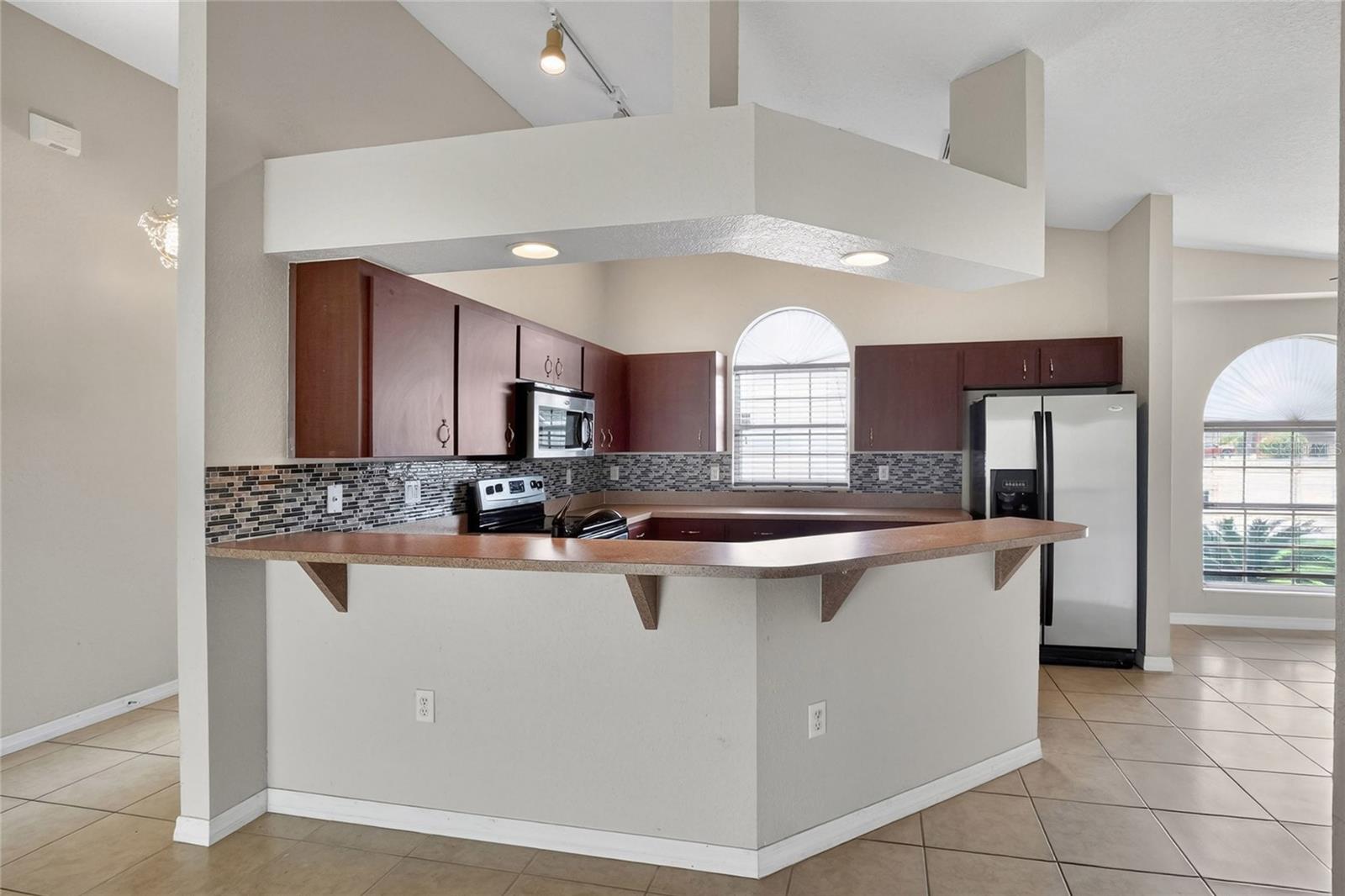 Single Family Residence at 3212 PEBBLEBROOKE BLVD, LAKELAND, photo 6 of 37
