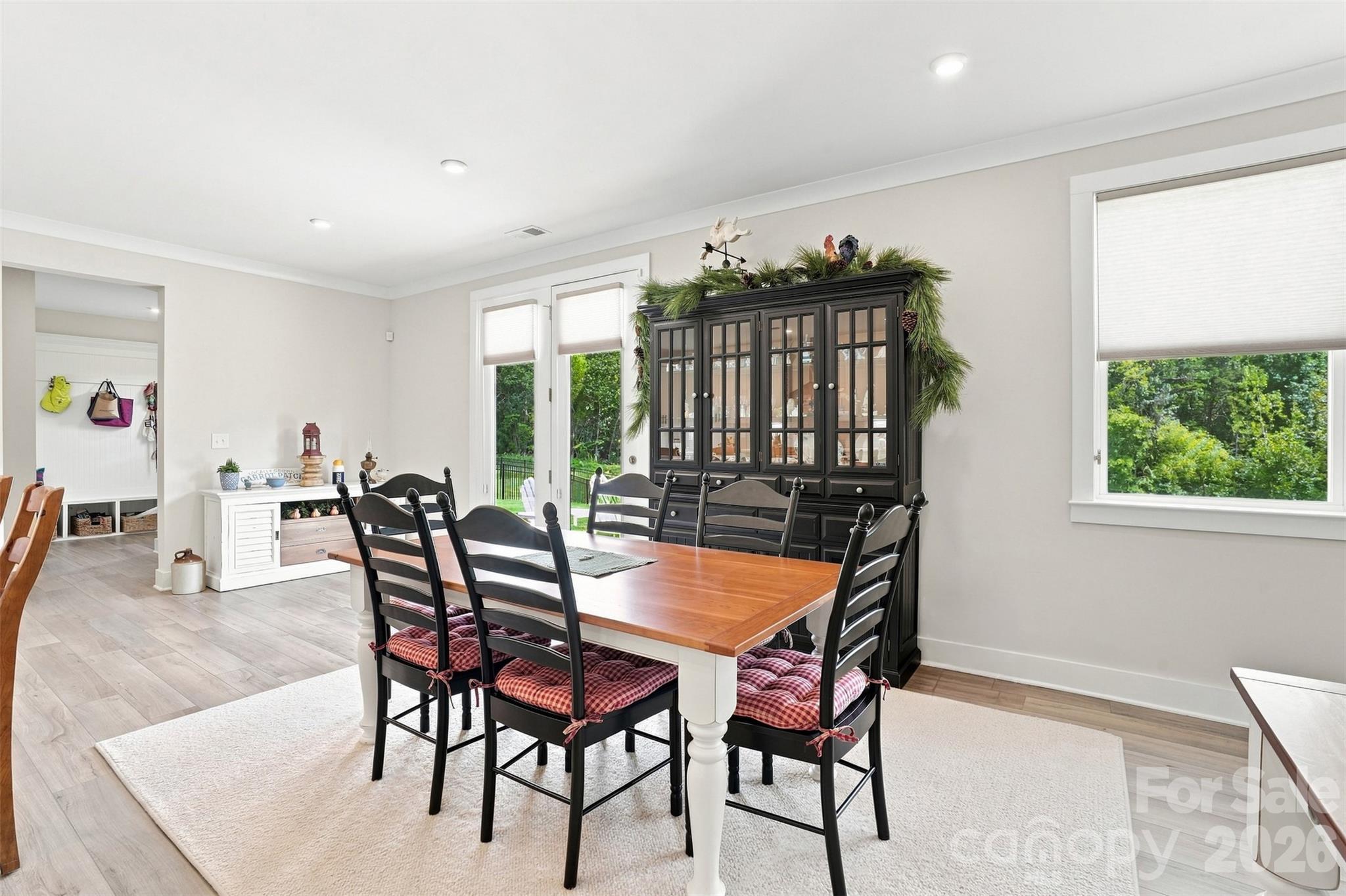 Single Family Residence at 220 E Warfield Drive, Mooresville, photo 12 of 47