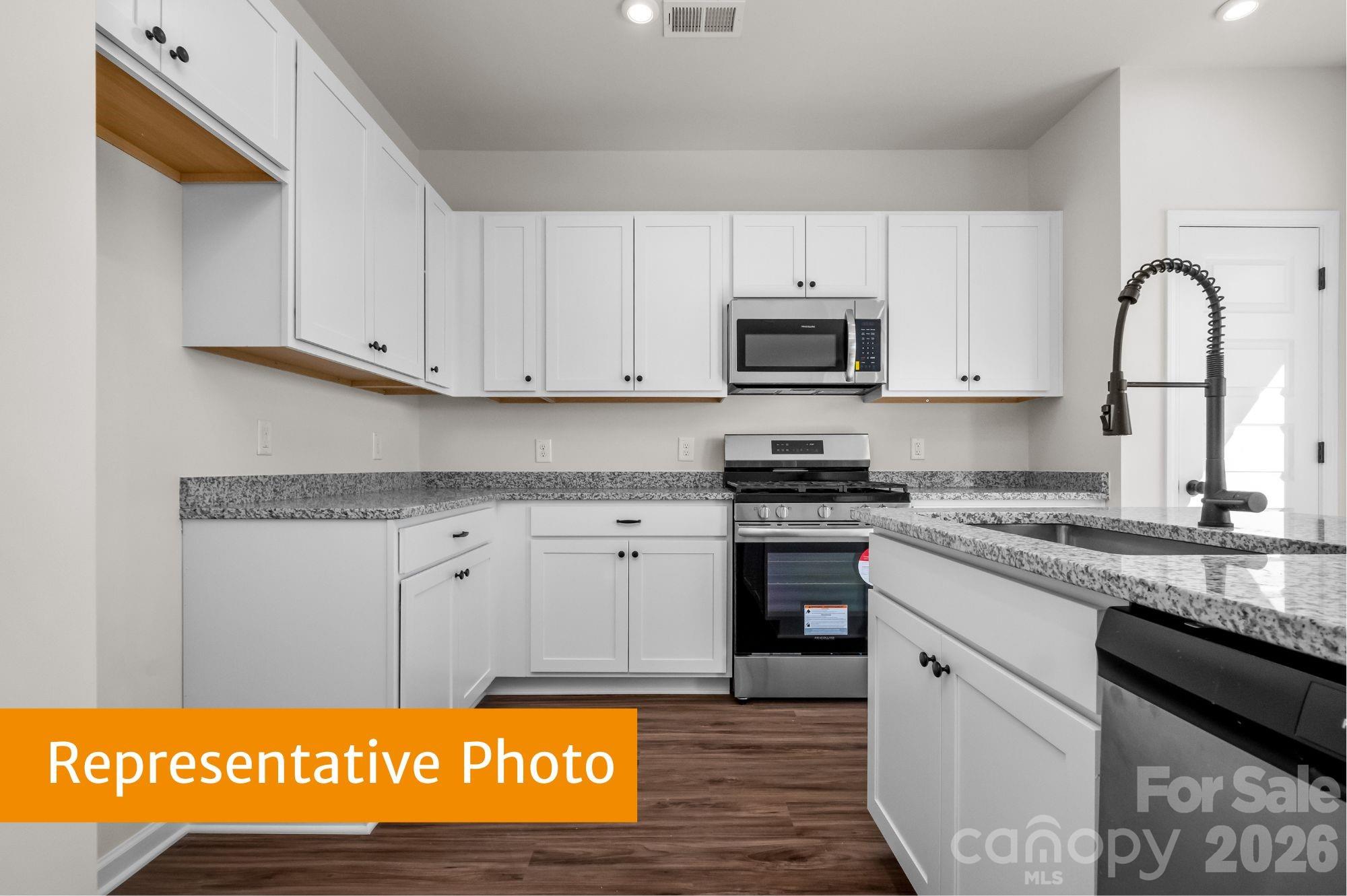Single Family Residence at 5587 Hagler Loop, Catawba, photo 9 of 31