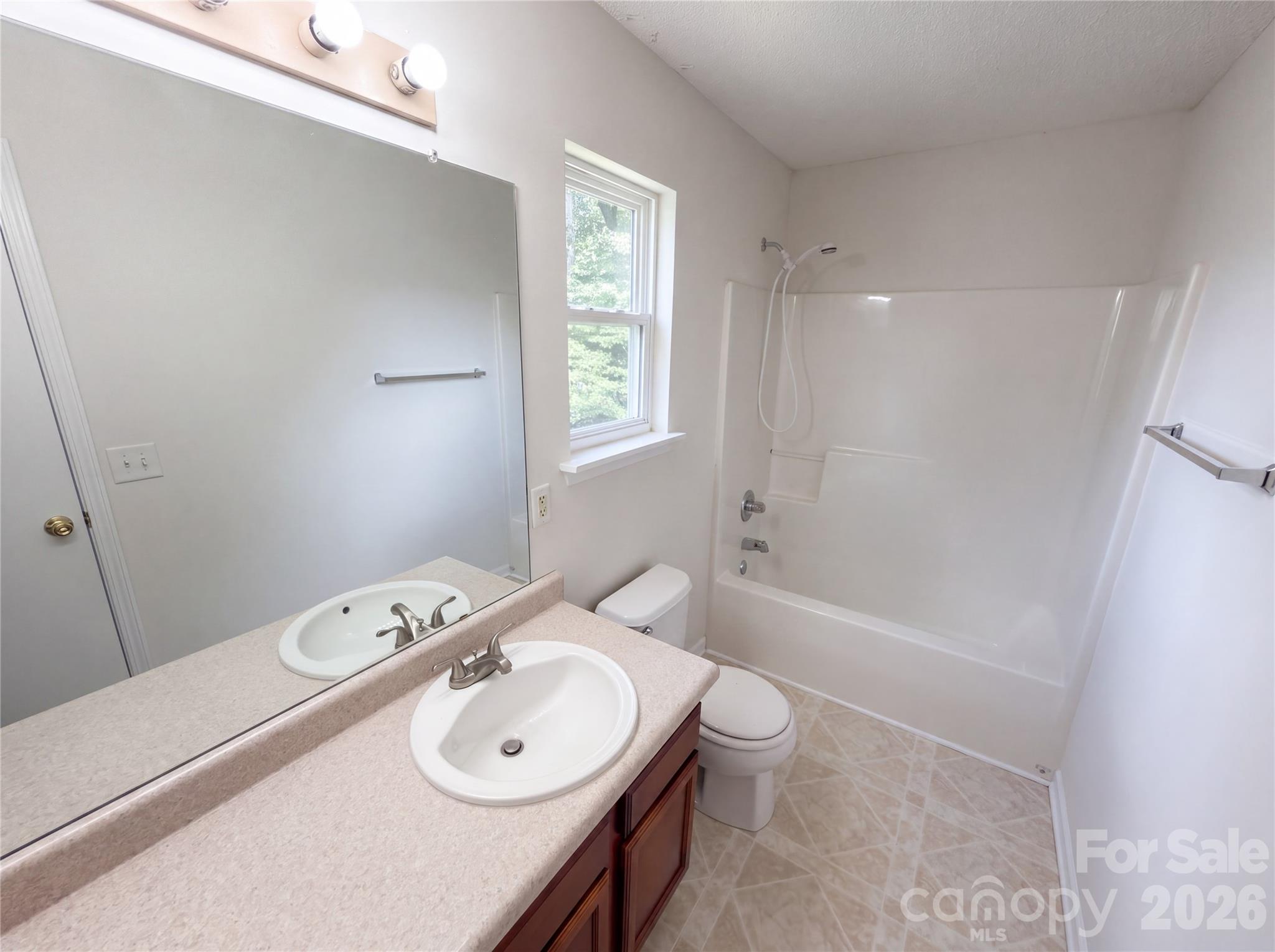 Single Family Residence at 229 Waterlemon Way, Monroe, photo 15 of 22