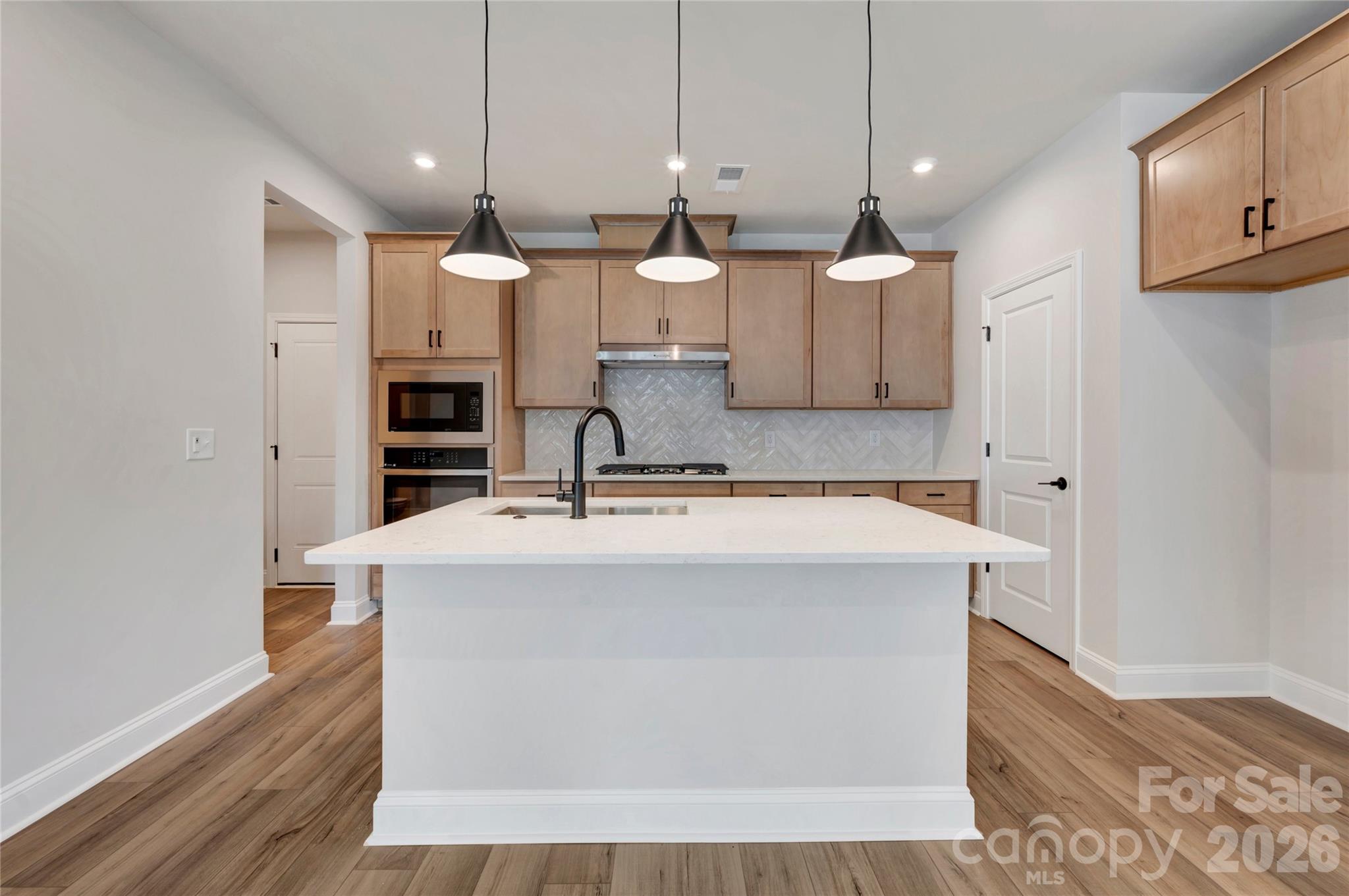 Winstead Maple Seaboard Cabinets - 463 Nash Street, Fort Mill