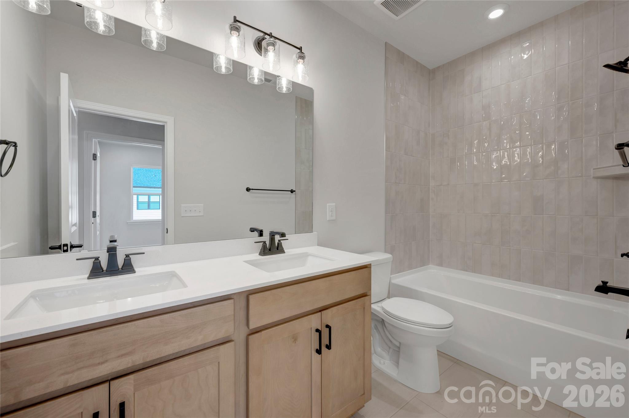 Mesmerist Spirit Gloss Tile - 463 Nash Street, Fort Mill