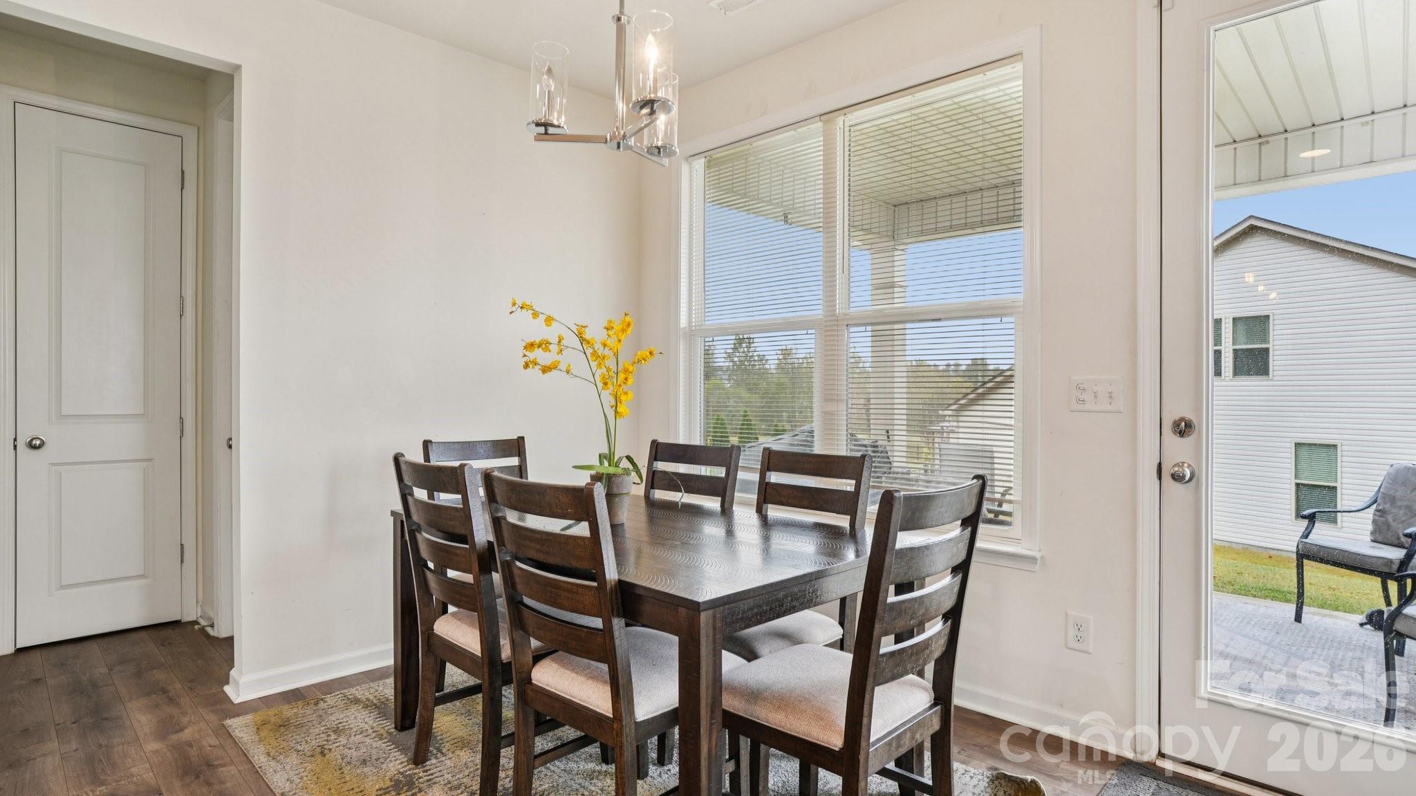 Single Family Residence at 483 Hunton Forest Drive, Concord, photo 9 of 28