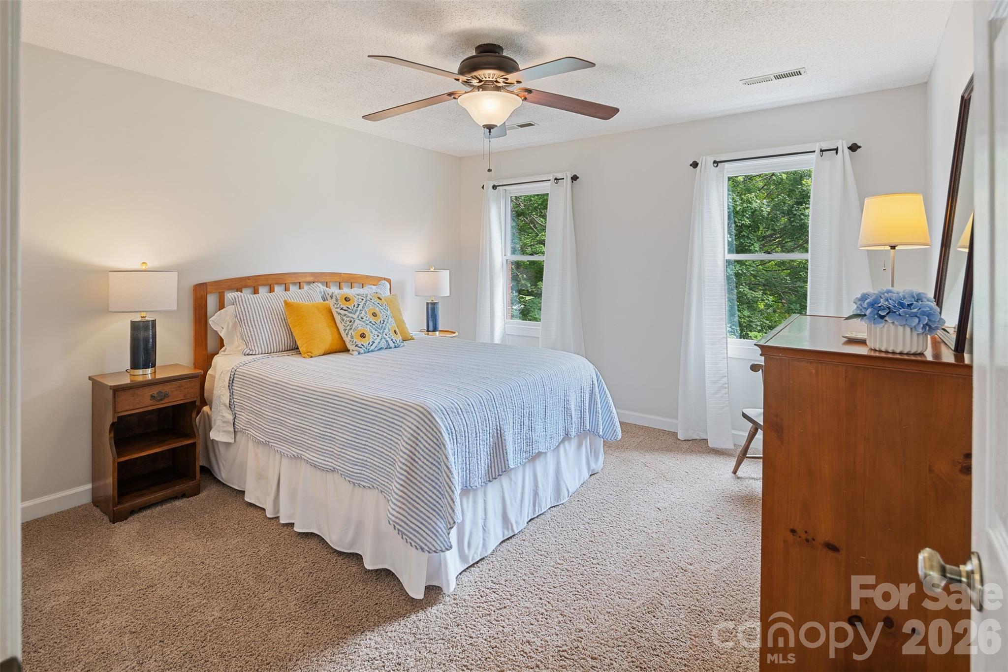 Single Family Residence at 1413 Windemere Lane, Hickory, photo 35 of 48