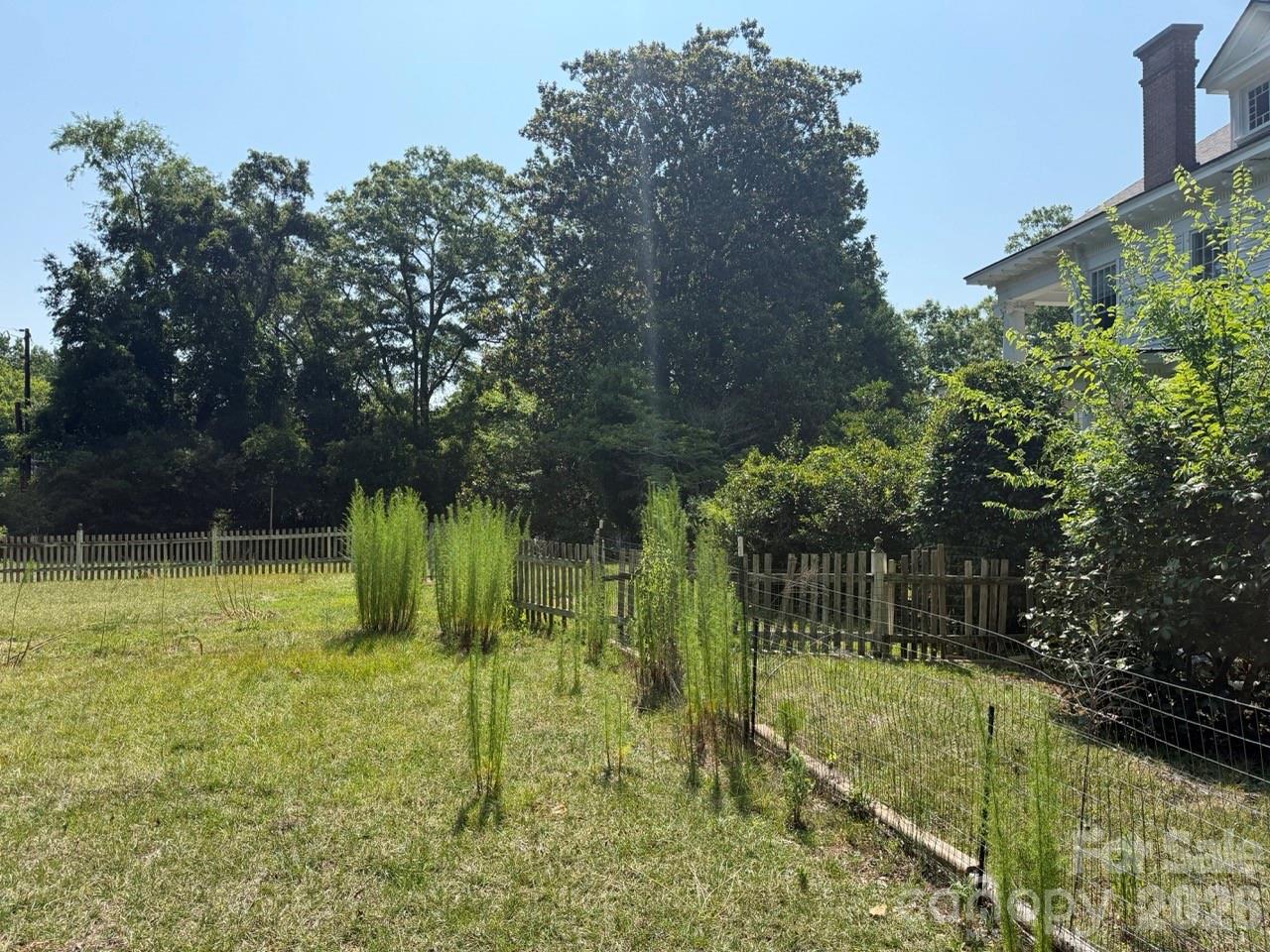 Single Family Residence at 206 Rose Terrace, Wadesboro, photo 4 of 24