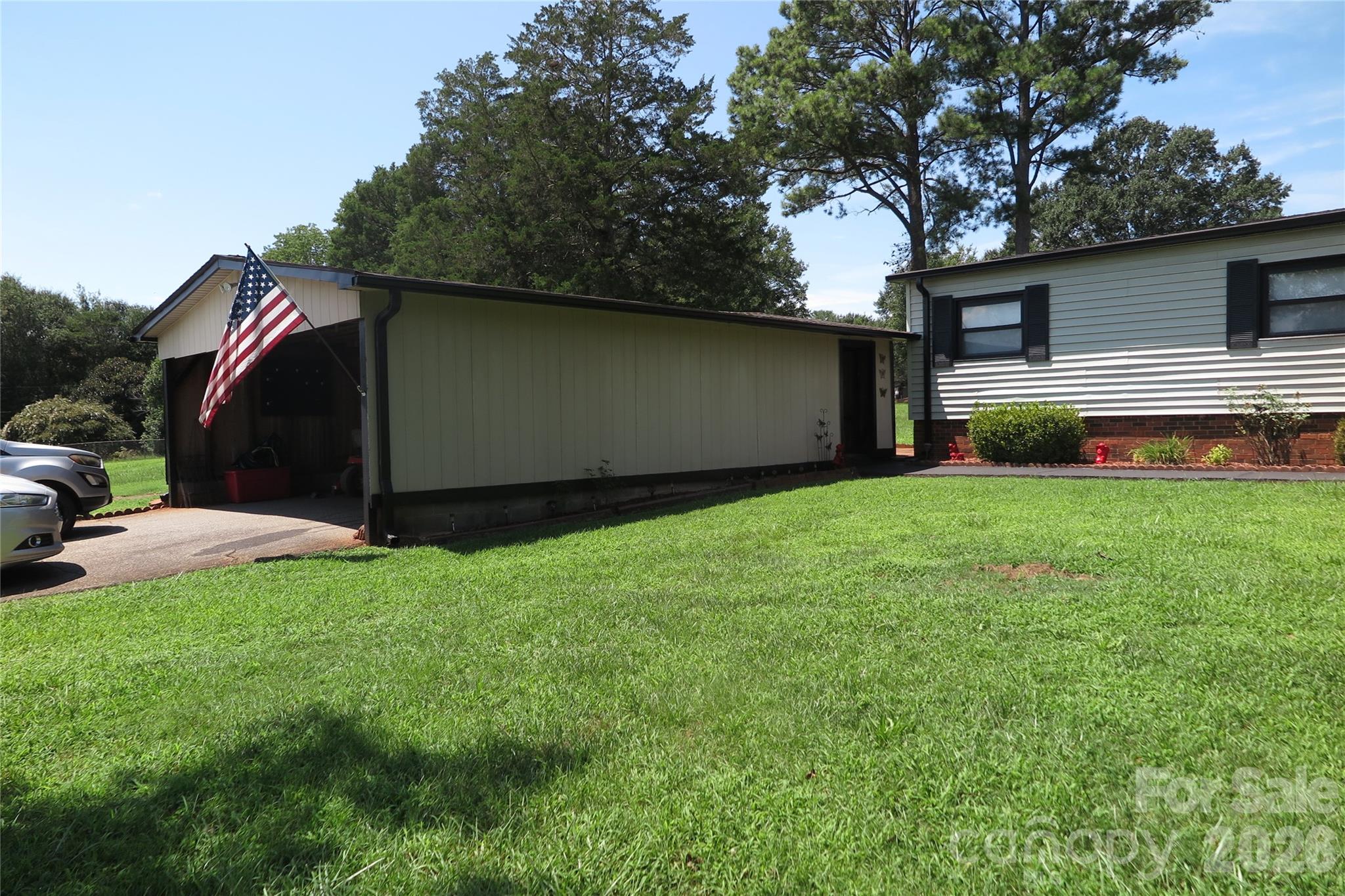 Single Family Residence at 1042 Bexley Lane, Lincolnton, photo 2 of 44