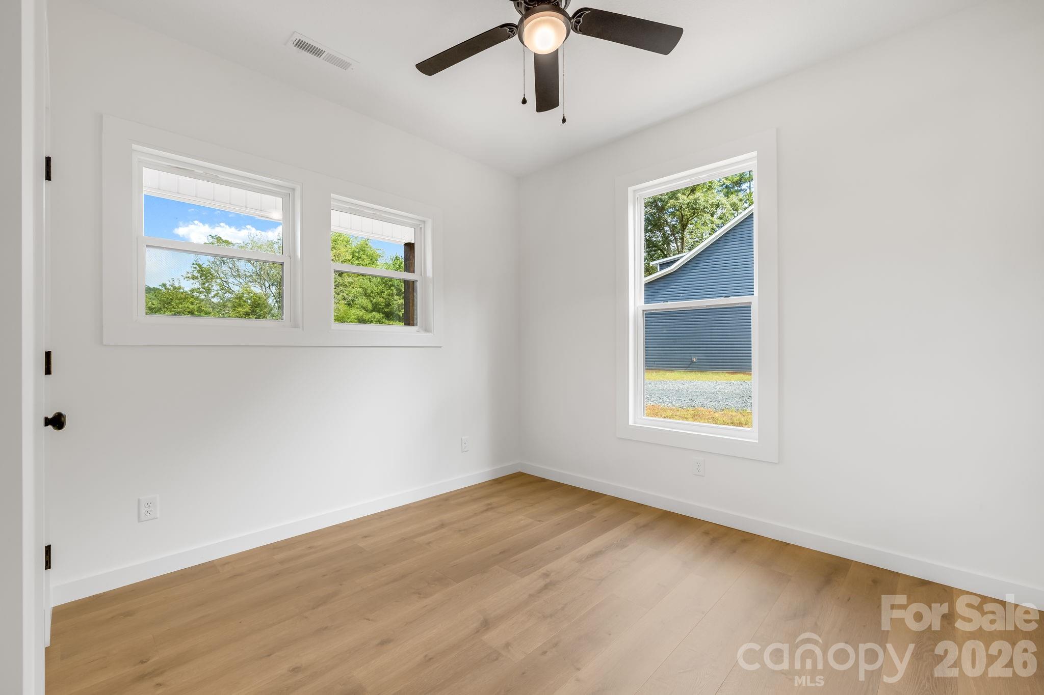 Single Family Residence at 120 Dog Star Lane, Alexander, photo 13 of 16
