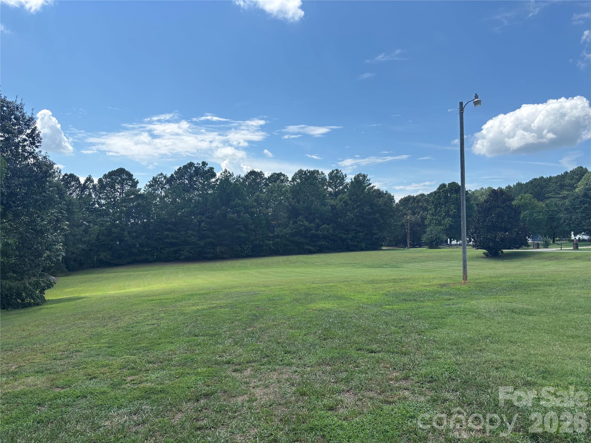 Single Family Residence at 3557 Gladden Drive, Lincolnton, photo 7 of 35