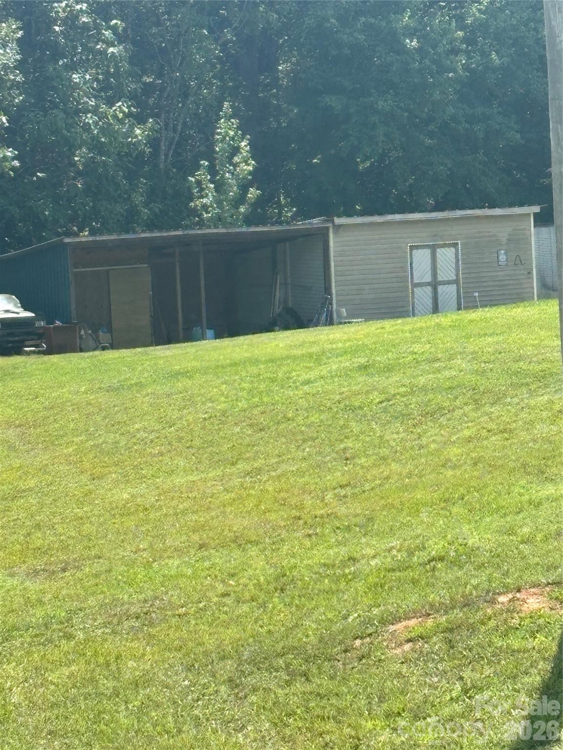 fully wired workshop - 3557 Gladden Drive, Lincolnton