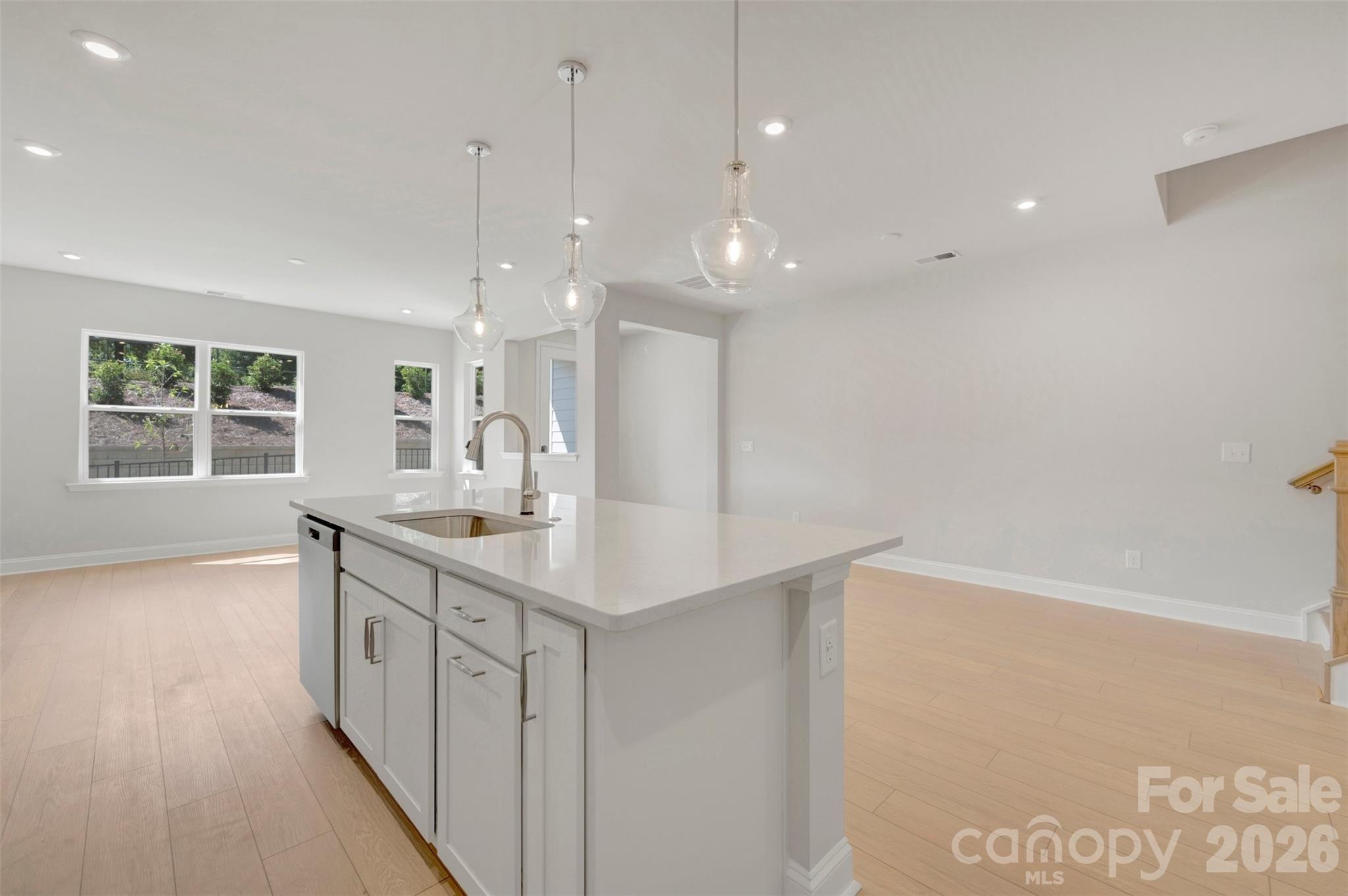 Golden Gate Quartz Countertops - 467 Nash Street, Fort Mill