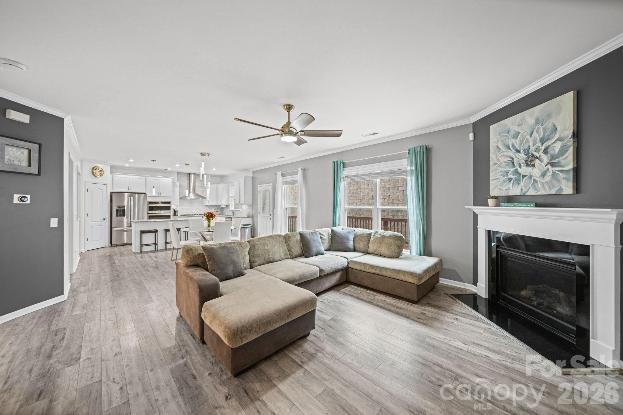 Single Family Residence at 7107 Brookline Place, Huntersville, photo 10 of 48