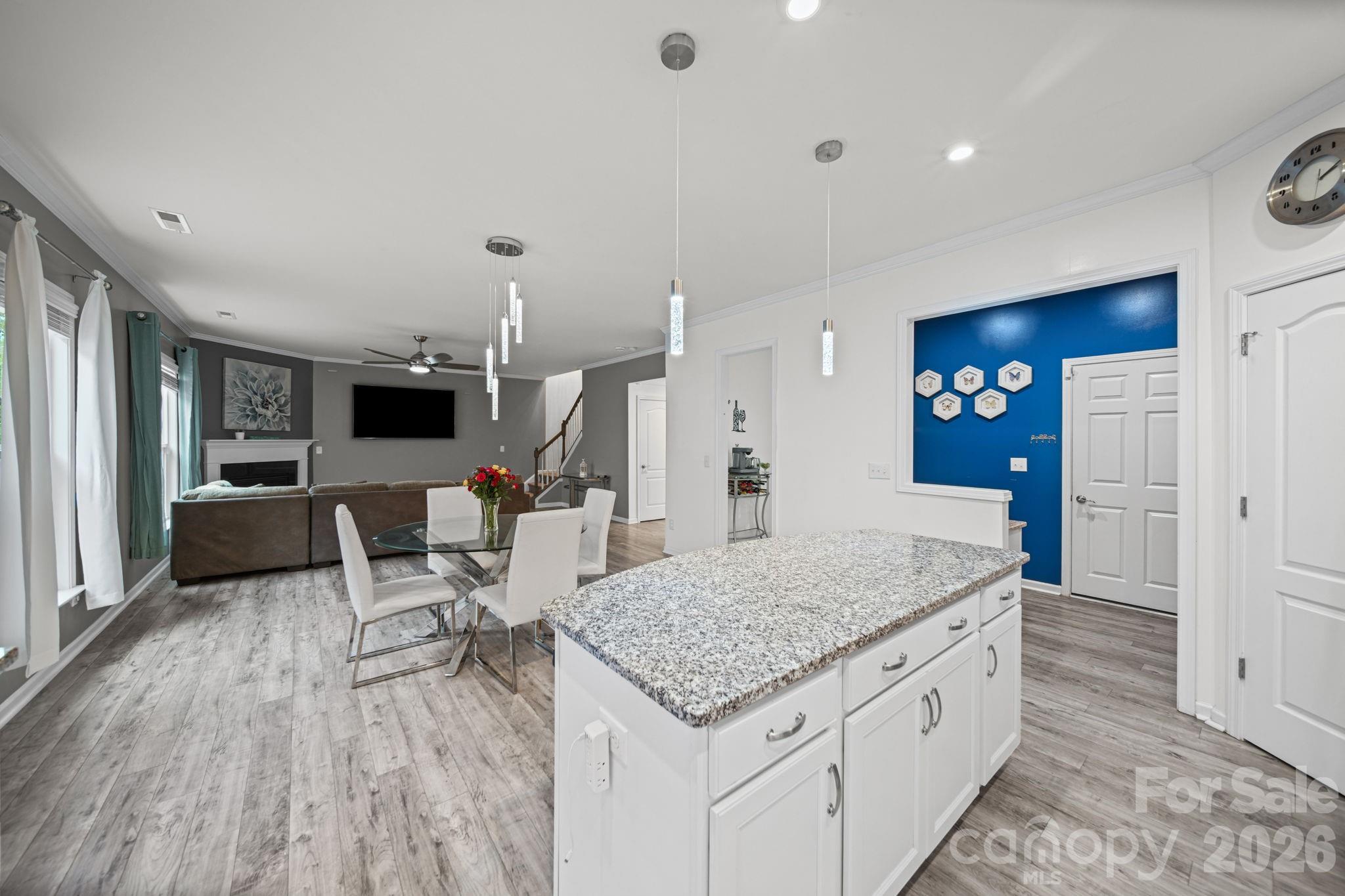 Single Family Residence at 7107 Brookline Place, Huntersville, photo 18 of 48