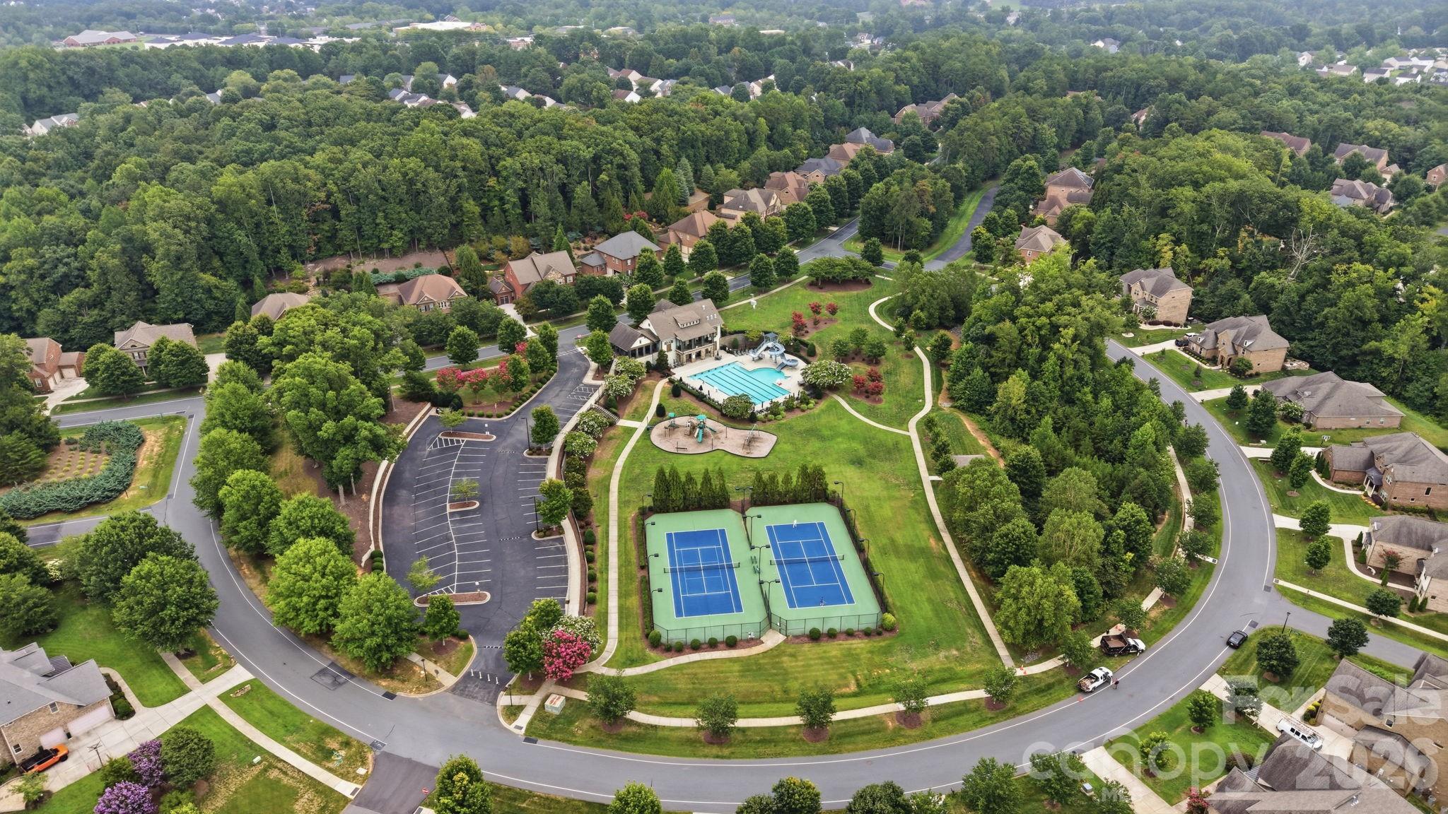 Single Family Residence at 7107 Brookline Place, Huntersville, photo 44 of 48