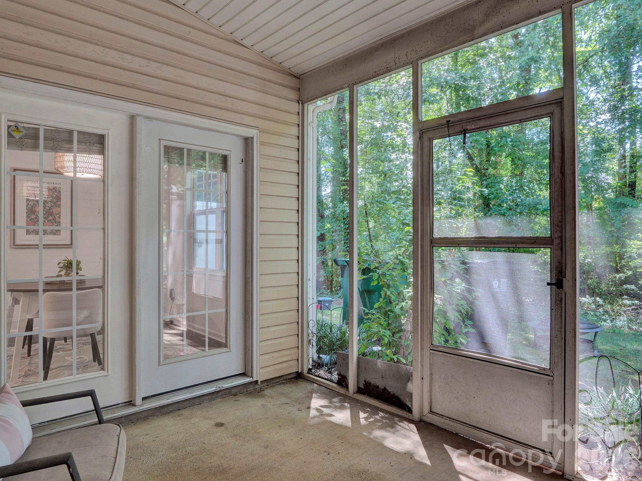 Screened in porch - 10747 Essex Hall Drive, Charlotte