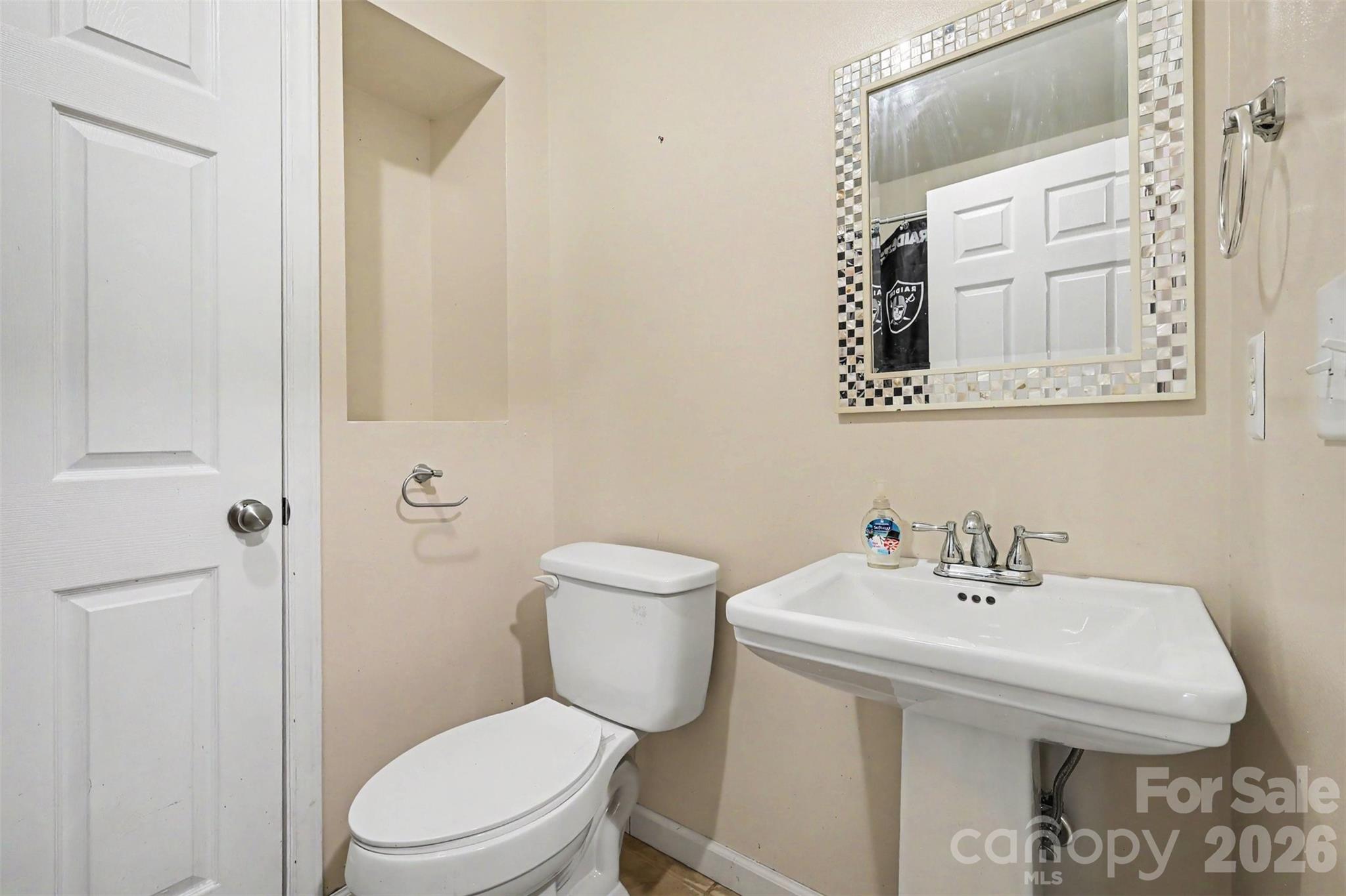 Single Family Residence at 7218 Cascading Pines Drive, Fort Mill, photo 31 of 38
