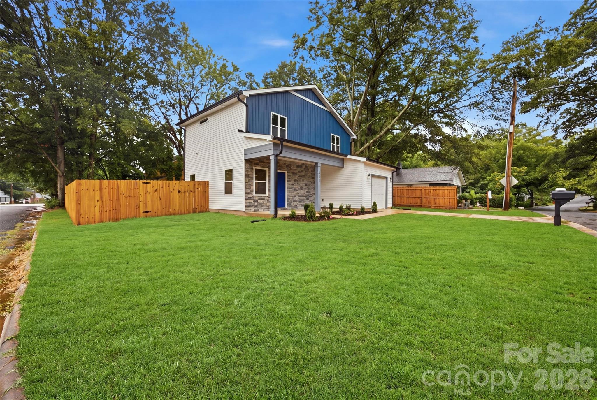 Corner lot - 511 Ligon Street, Shelby