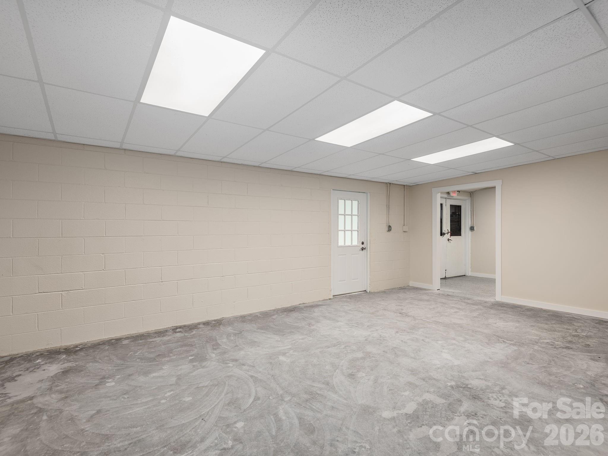 Interior office/flex space - 732 Jonesborough Street, Hendersonville