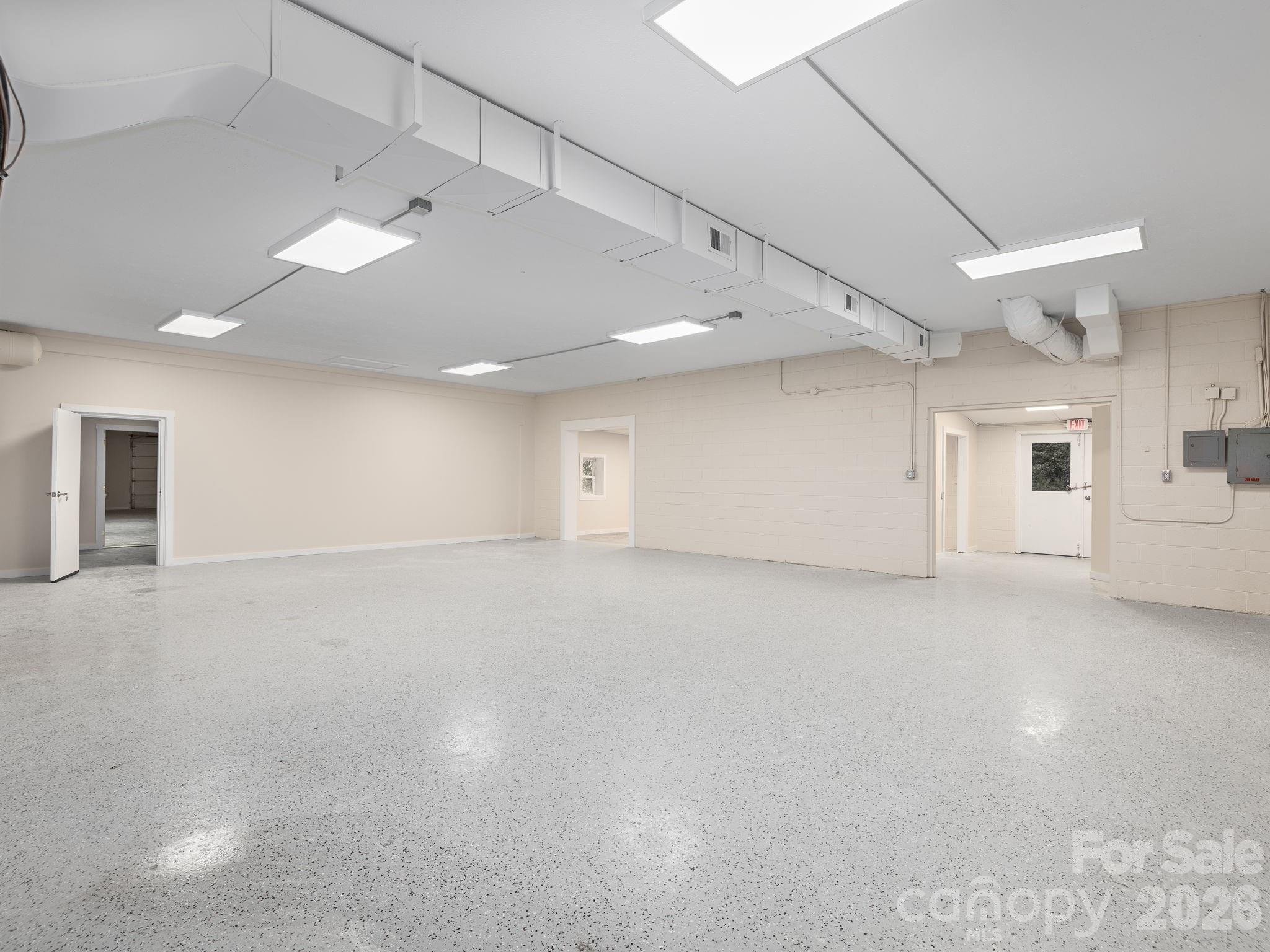 Interior office/flex space - 732 Jonesborough Street, Hendersonville