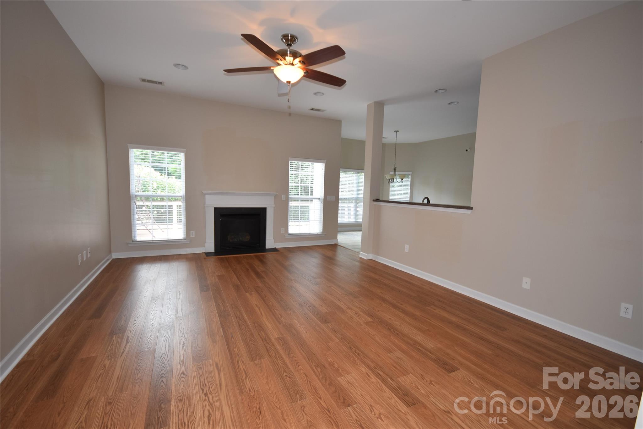 Great room (furniture removed) - 713 Trailhead Lane, Fort Mill