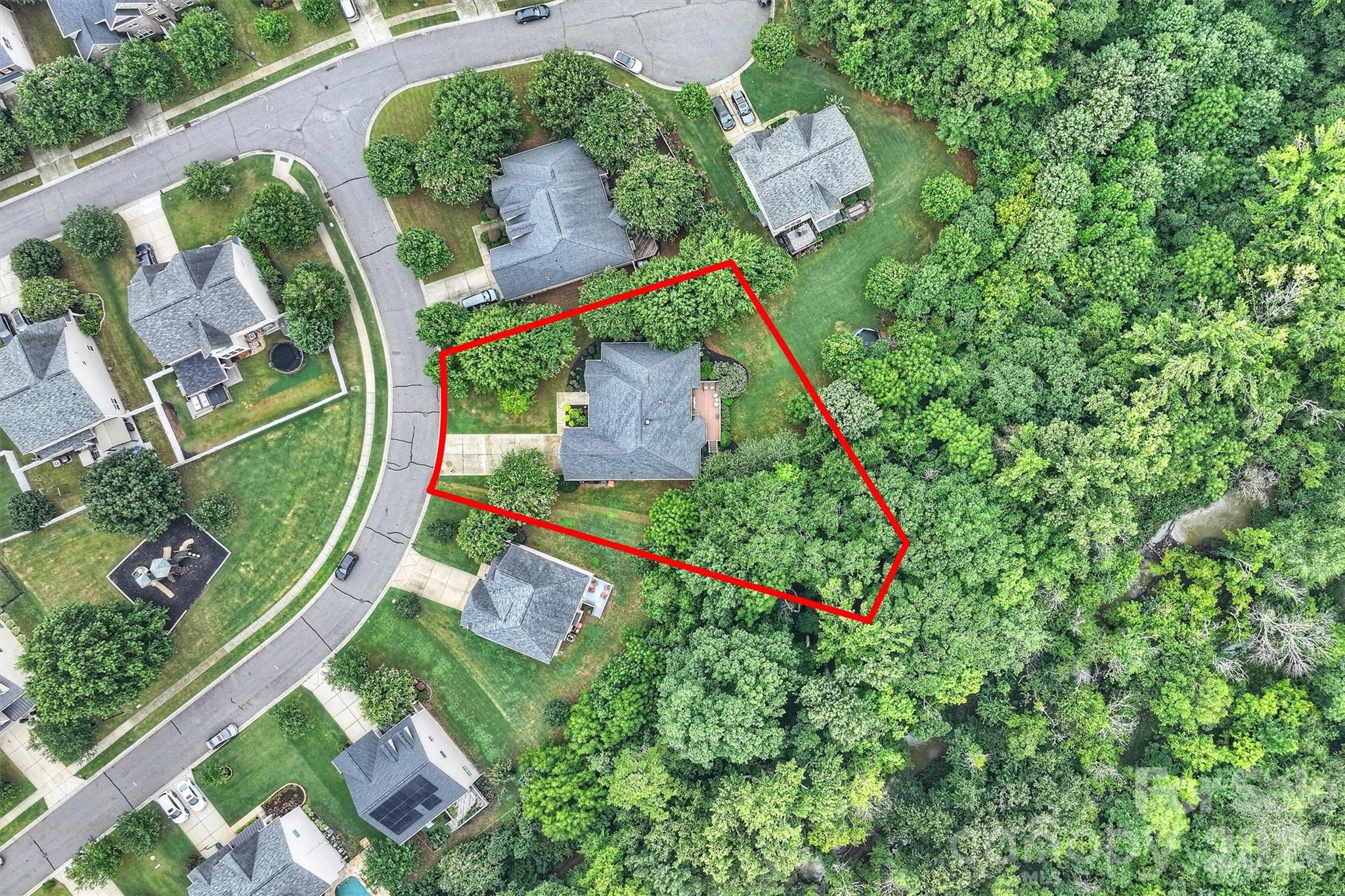 Single Family Residence at 713 Trailhead Lane, Fort Mill, photo 40 of 48