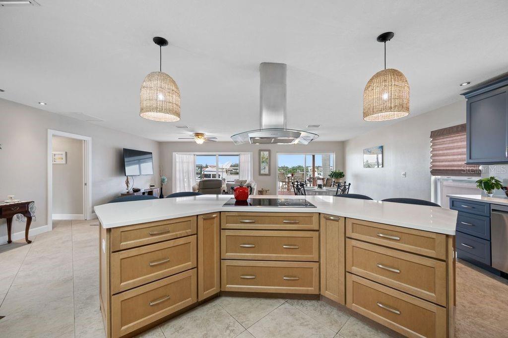 Beautiful water views from this gorgeous kitchen - 530 79TH ST S, ST PETERSBURG