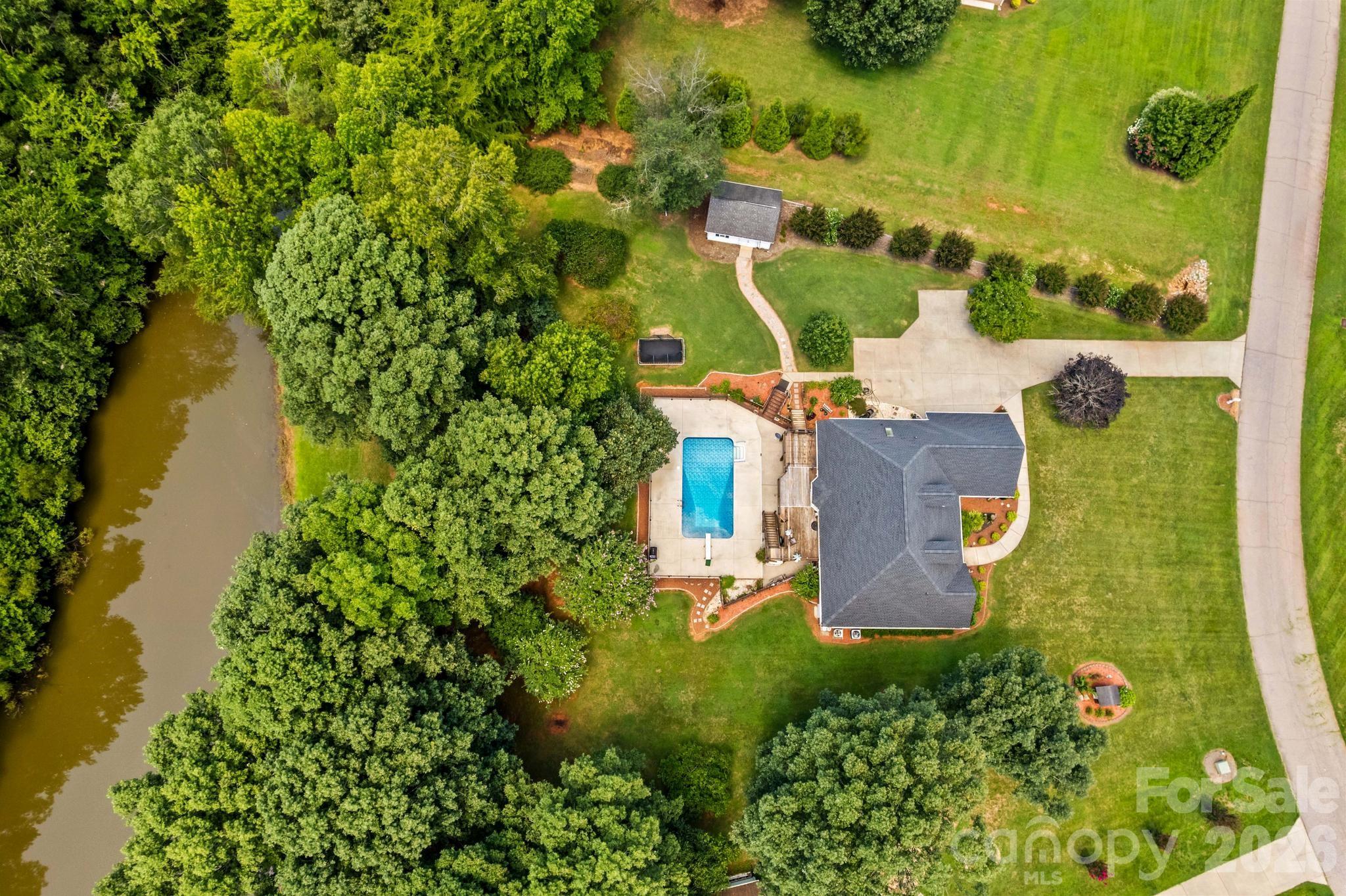 Single Family Residence at 276 Falcon Crest Lane, Salisbury, photo 5 of 48