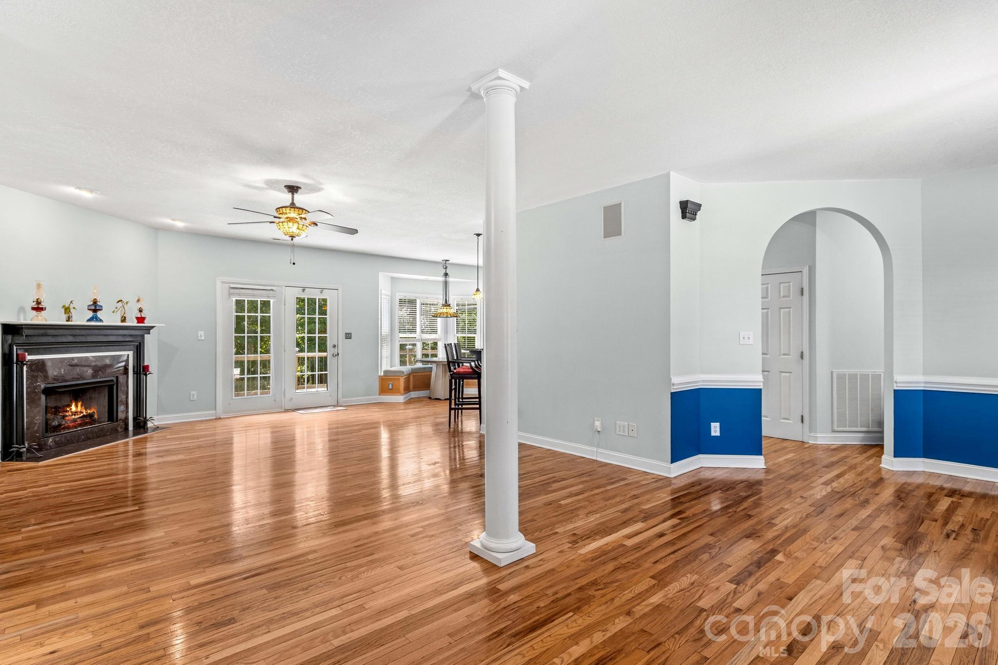Single Family Residence at 276 Falcon Crest Lane, Salisbury, photo 7 of 48