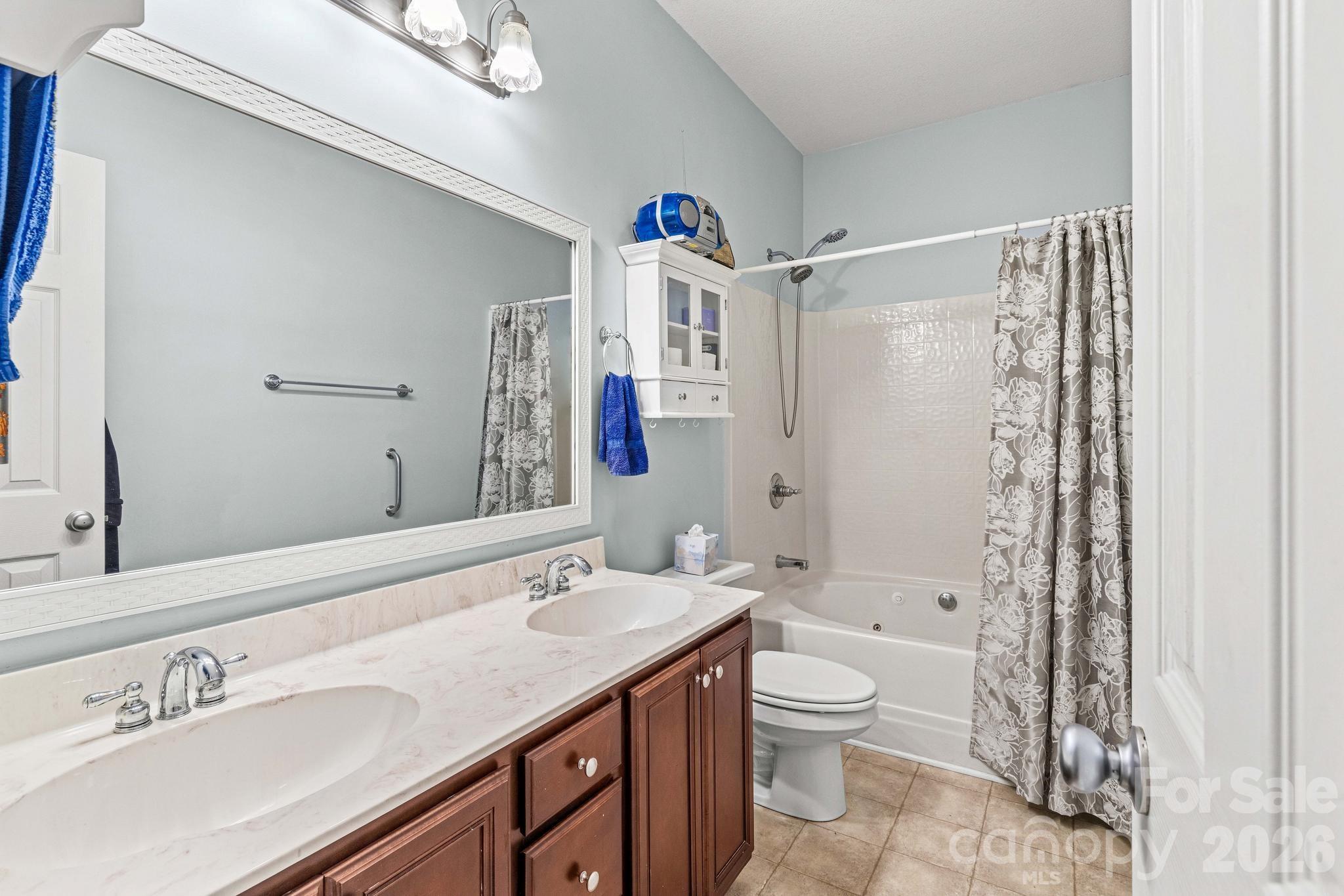 Single Family Residence at 276 Falcon Crest Lane, Salisbury, photo 23 of 48