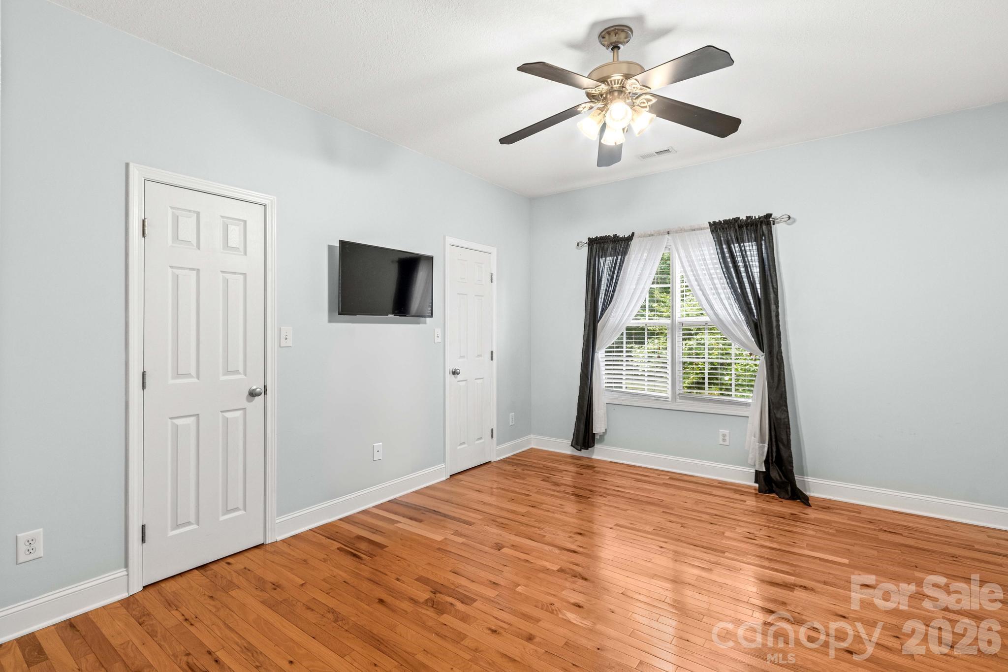 Single Family Residence at 276 Falcon Crest Lane, Salisbury, photo 24 of 48