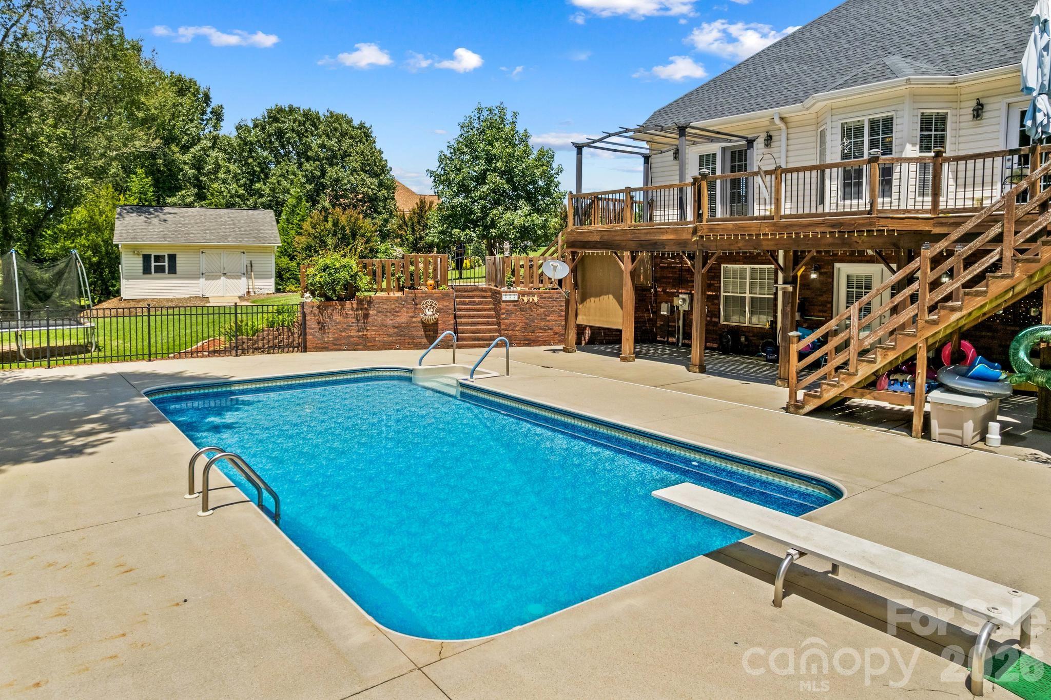Single Family Residence at 276 Falcon Crest Lane, Salisbury, photo 33 of 48